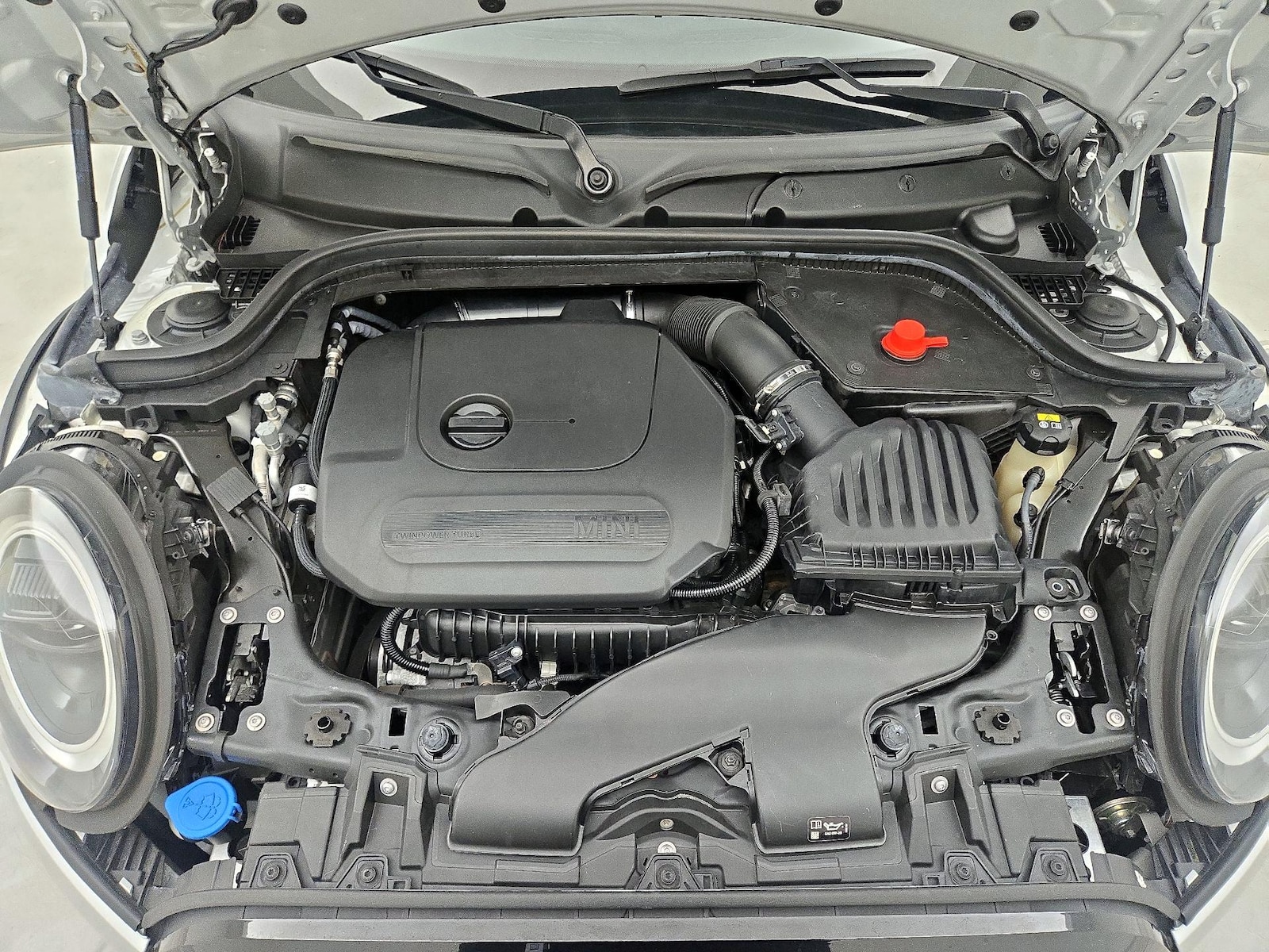 2022 MINI Hardtop 2 Door - Photo 24
