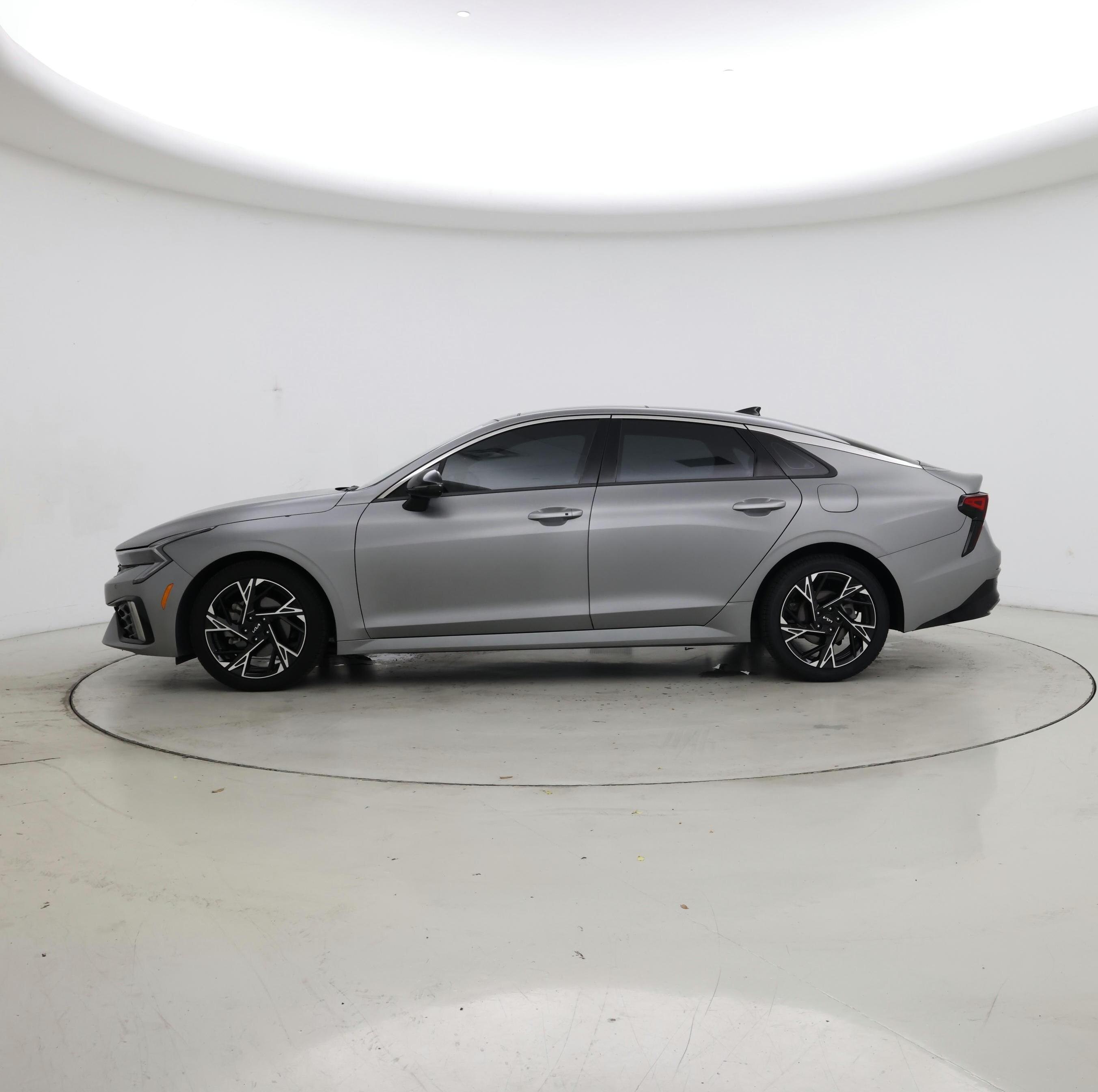Thumbnail: 2025 Kia K5 - 3