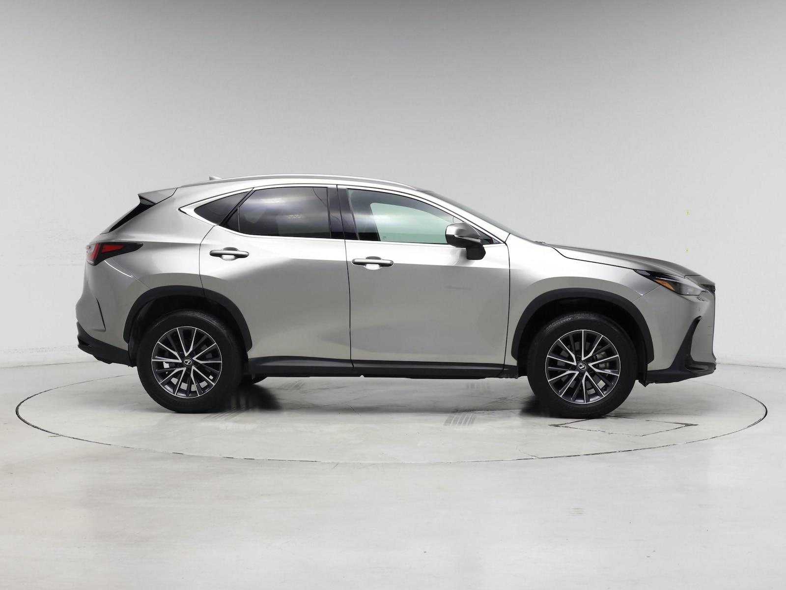 2024 Lexus NX 250 - Photo 8