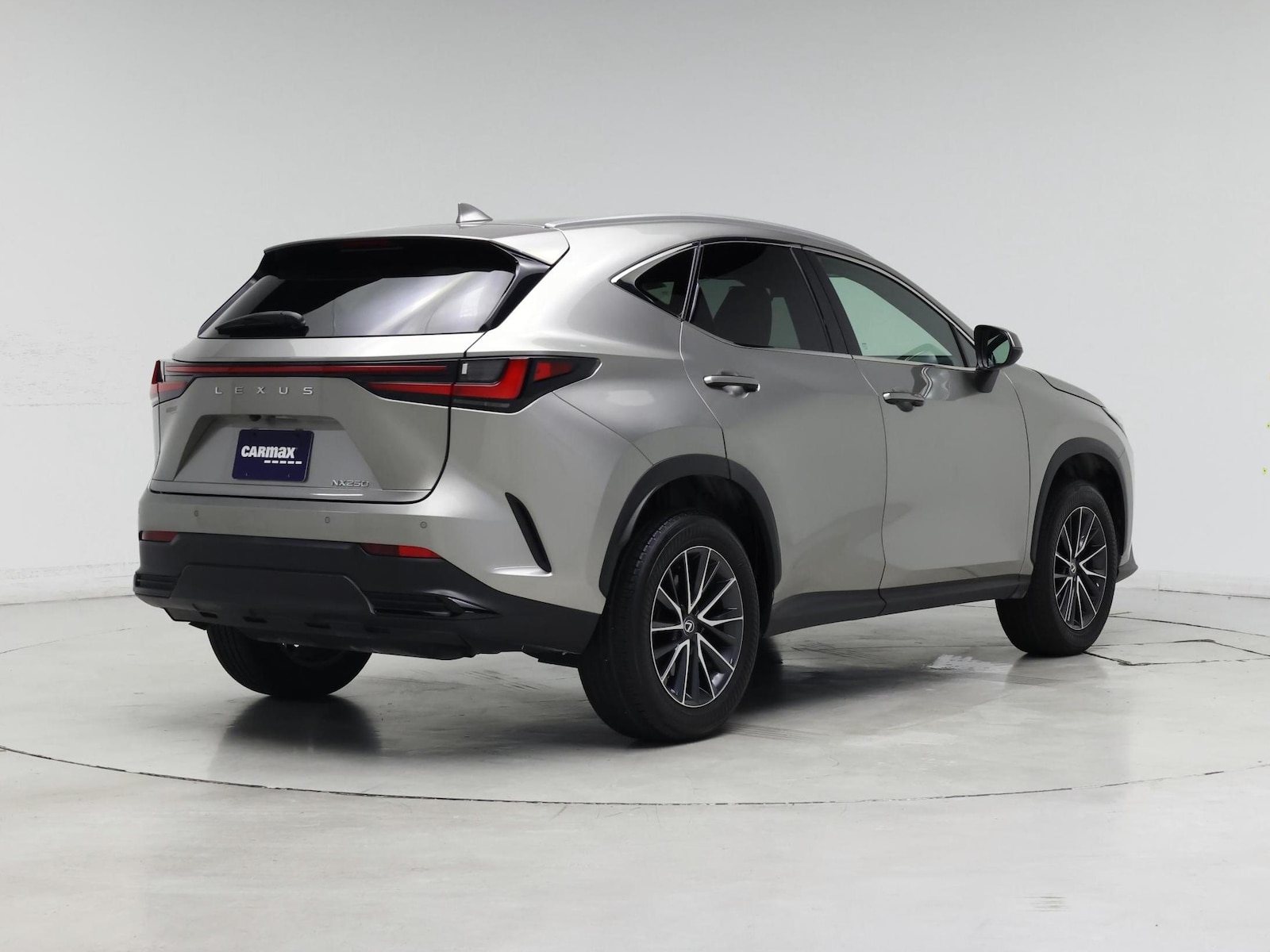 2024 Lexus NX 250 - Photo 9