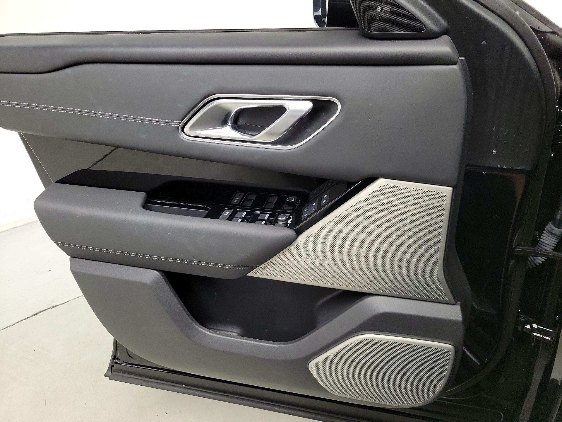 Thumbnail: 2023 Land Rover Range Rover Velar - 12