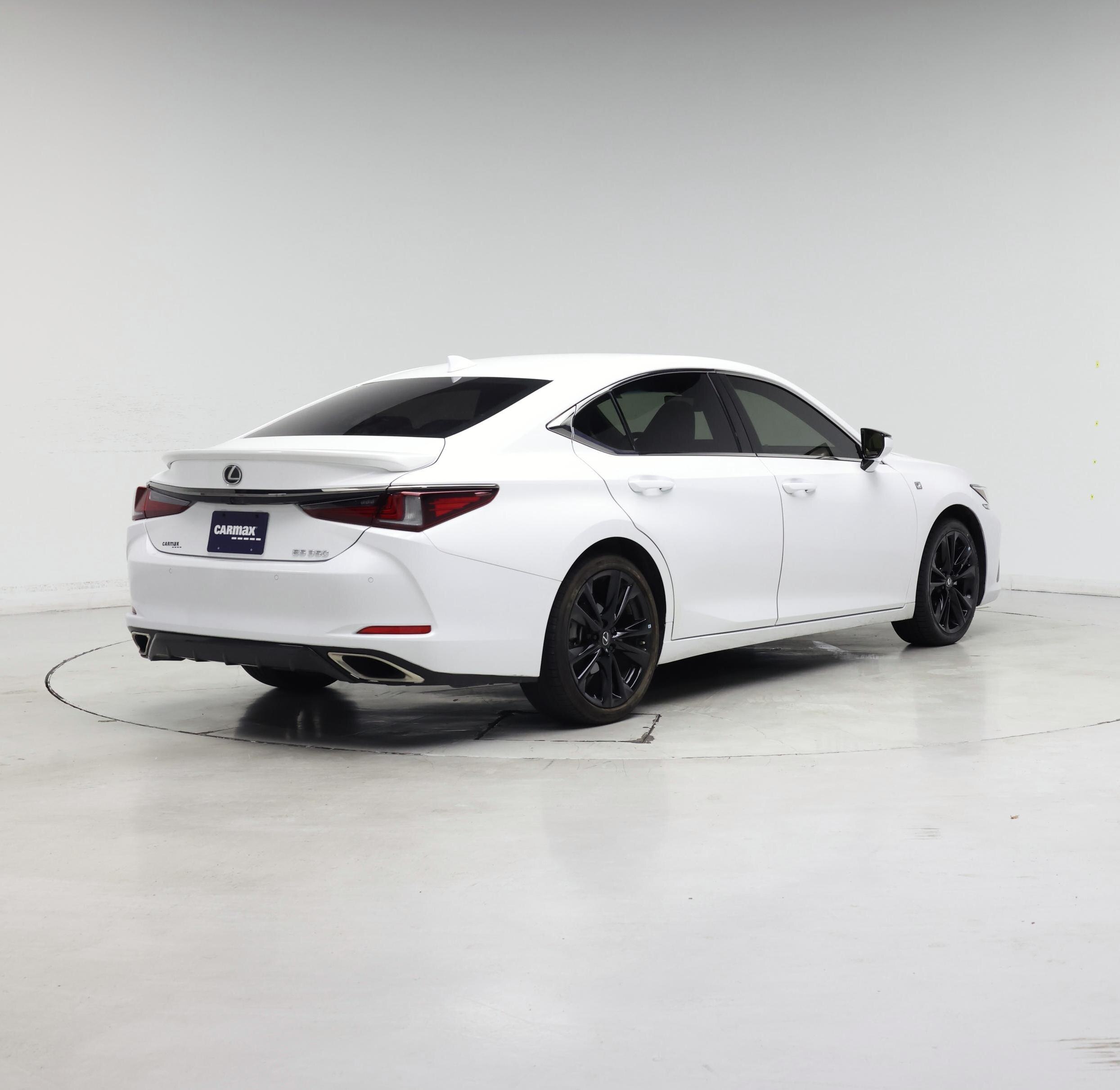 Thumbnail: 2023 Lexus ES - 8