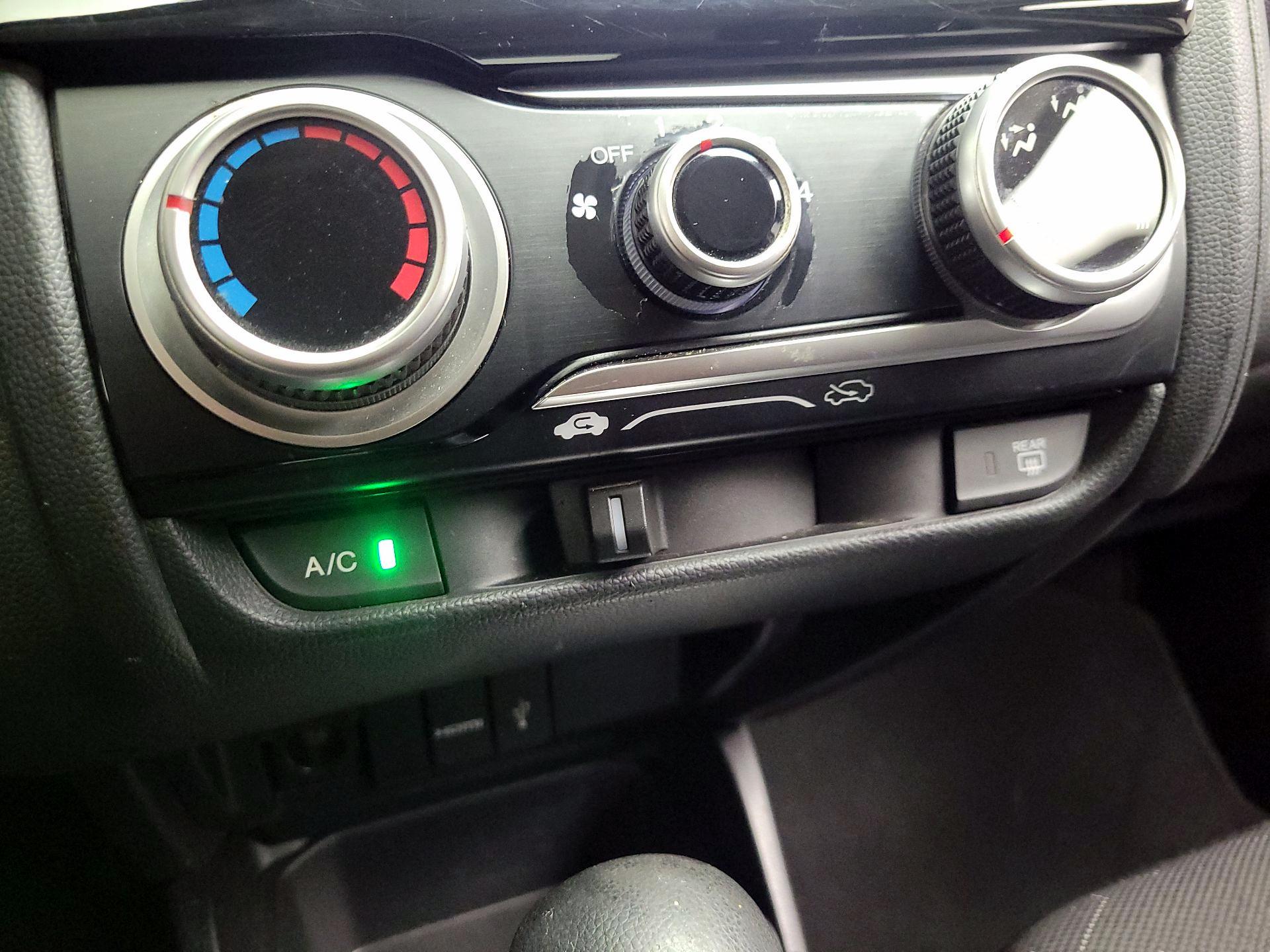 Thumbnail: 2015 Honda Fit - 16