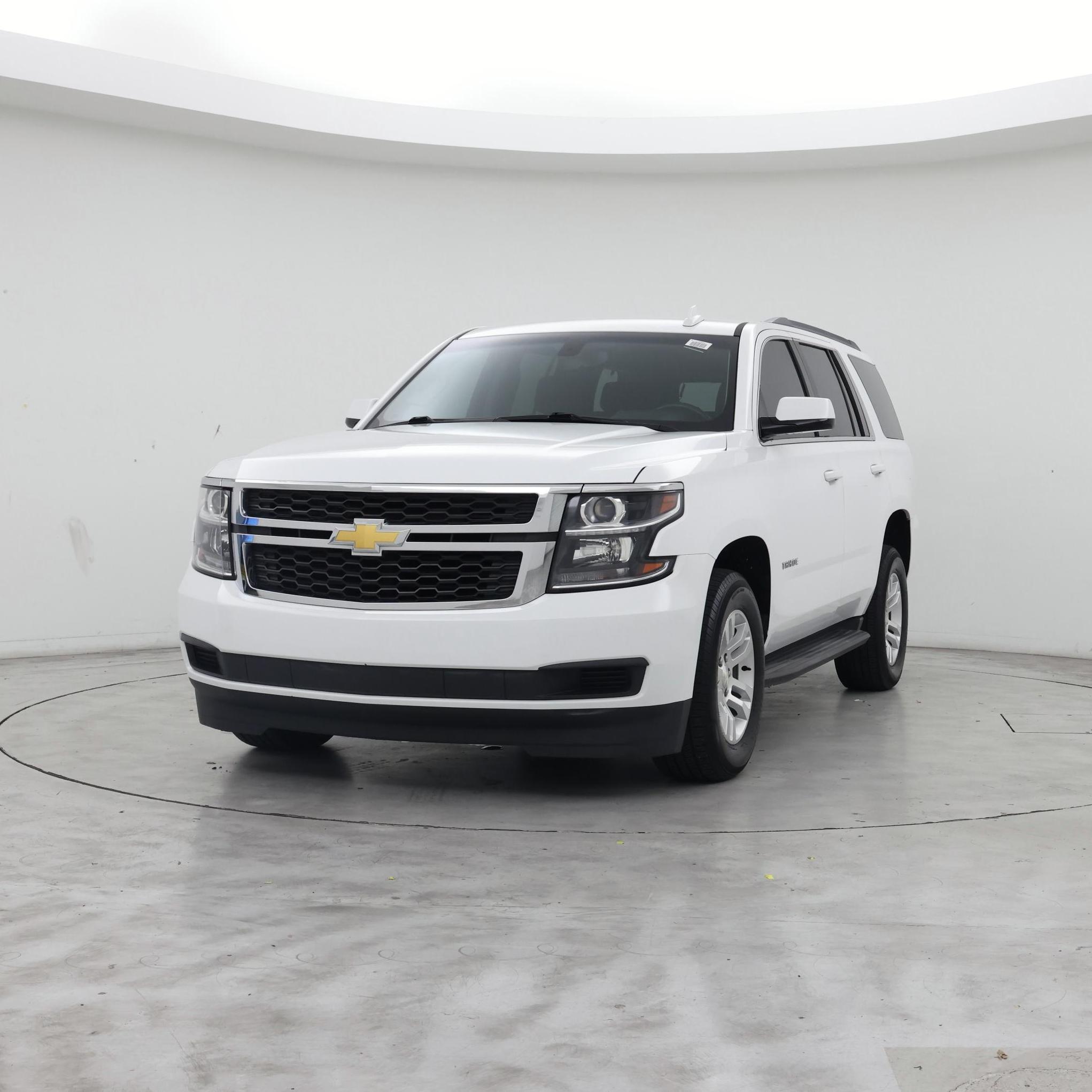 Thumbnail: 2017 Chevrolet Tahoe - 4