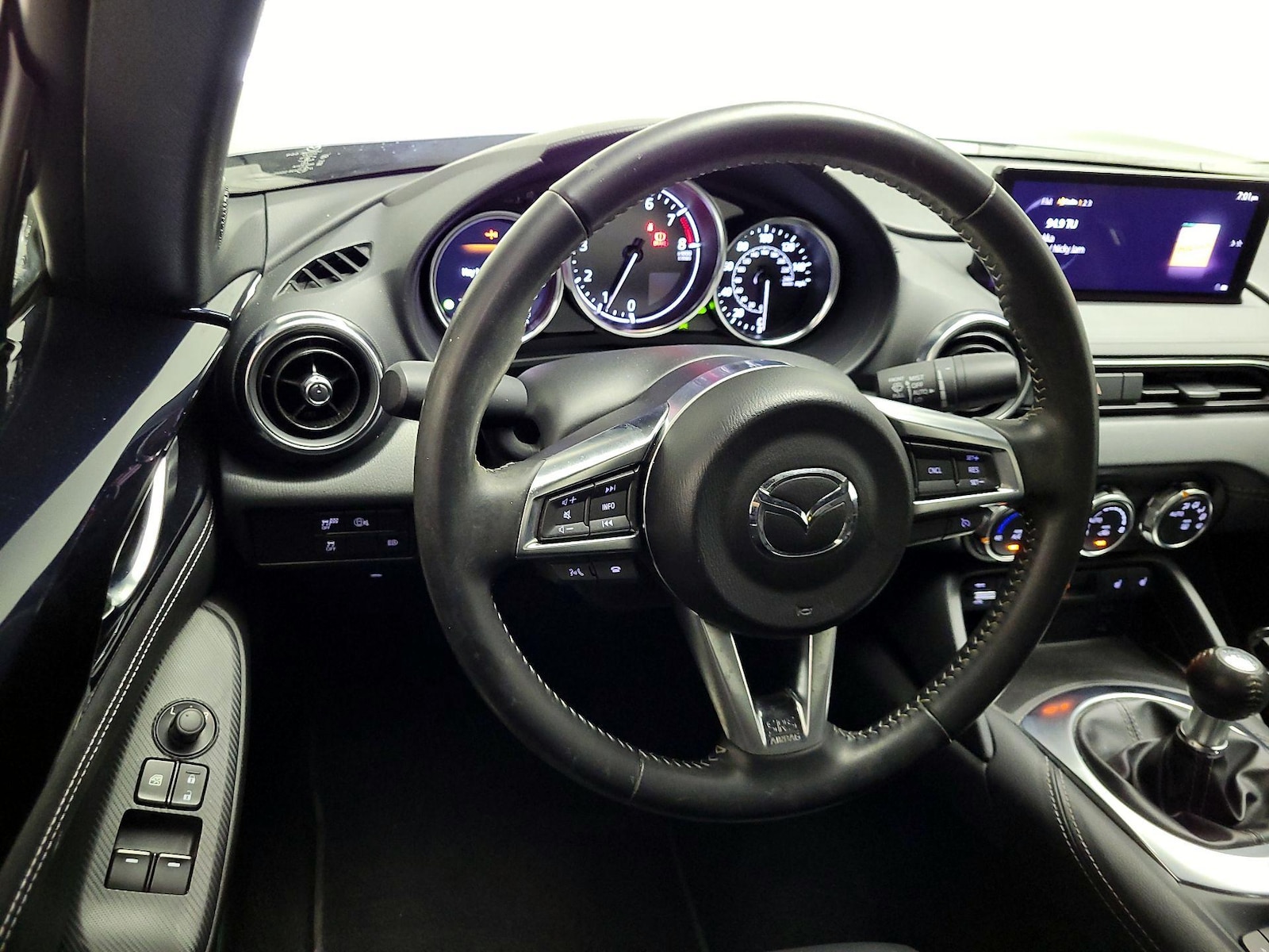 2025 Mazda MX-5 Miata RF Grand Touring - Photo 11