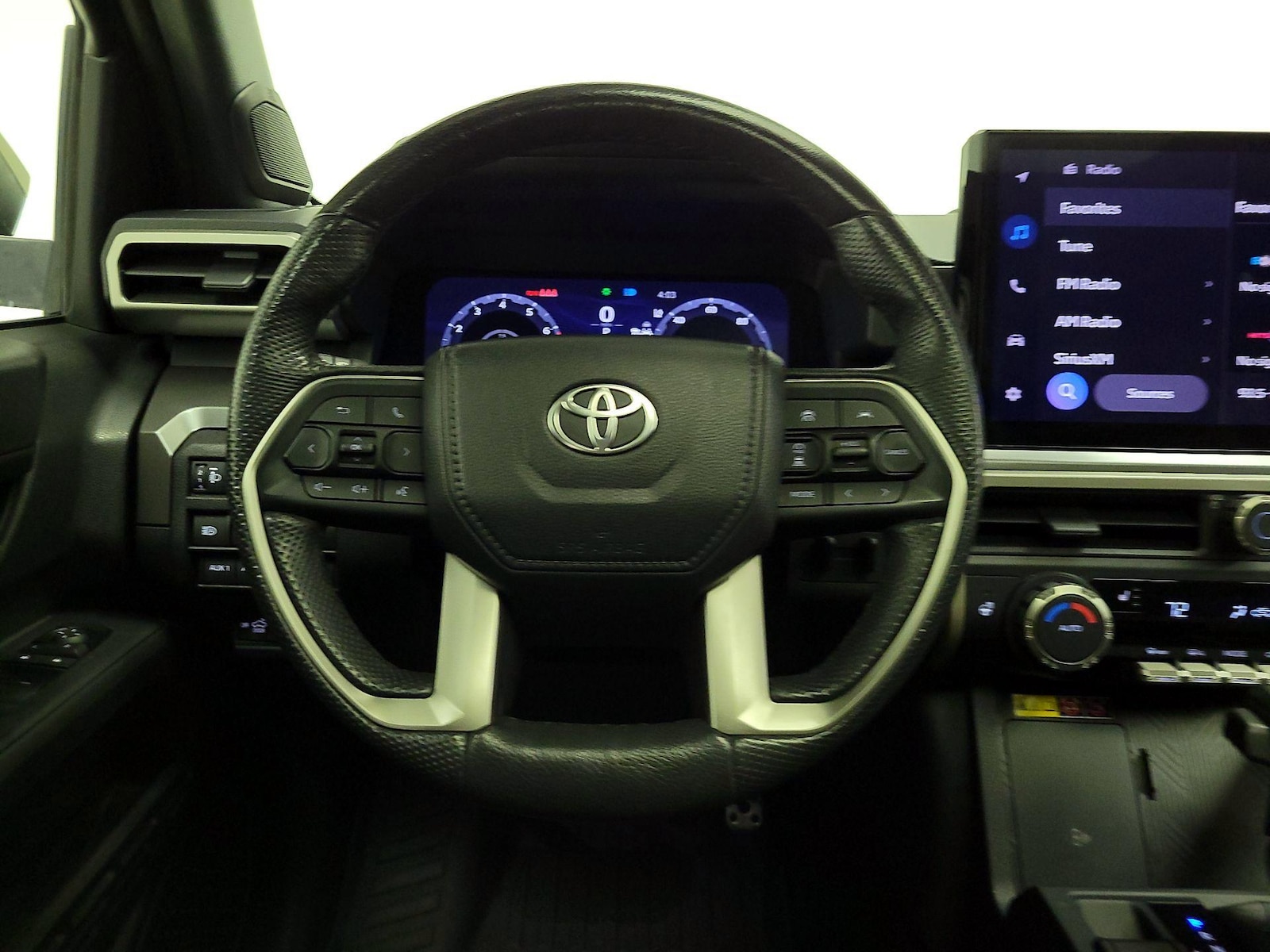 2024 Toyota Tacoma TRD Sport - Photo 11