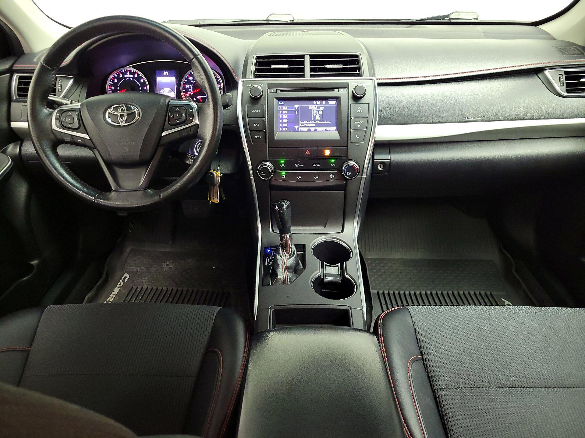 Thumbnail: 2017 Toyota Camry - 9