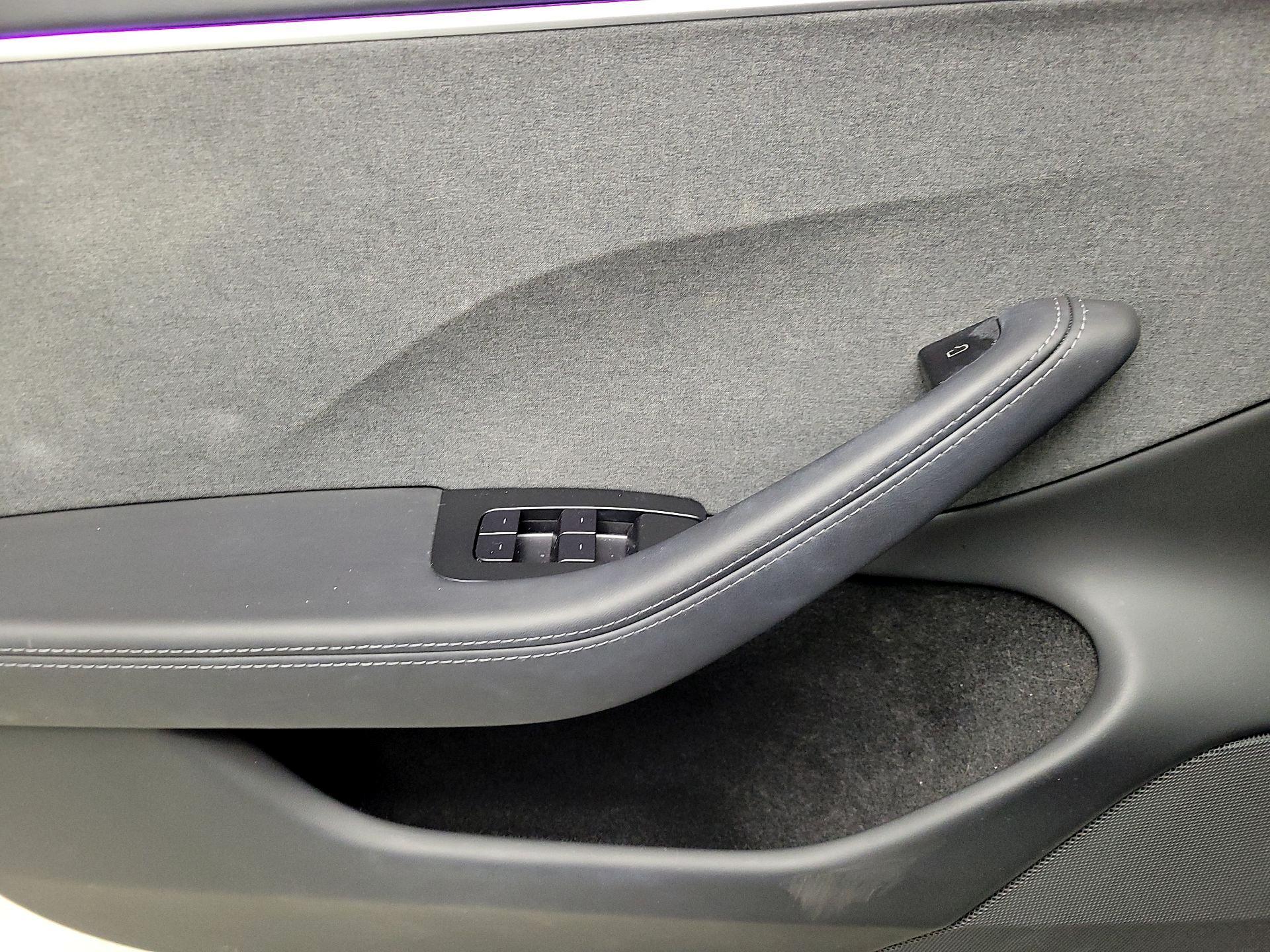 Thumbnail: 2025 Tesla Model 3 - 12