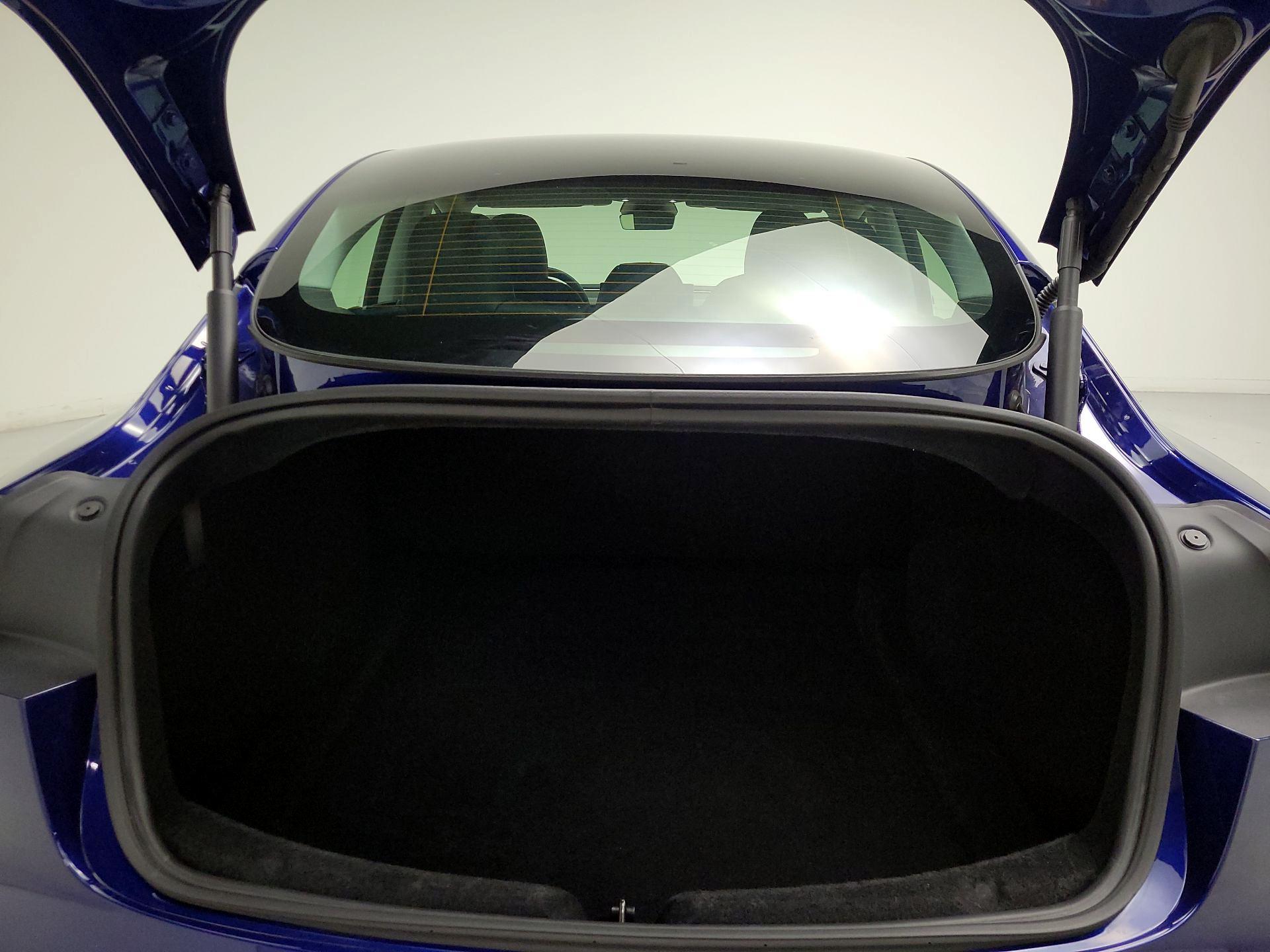 Thumbnail: 2025 Tesla Model 3 - 20