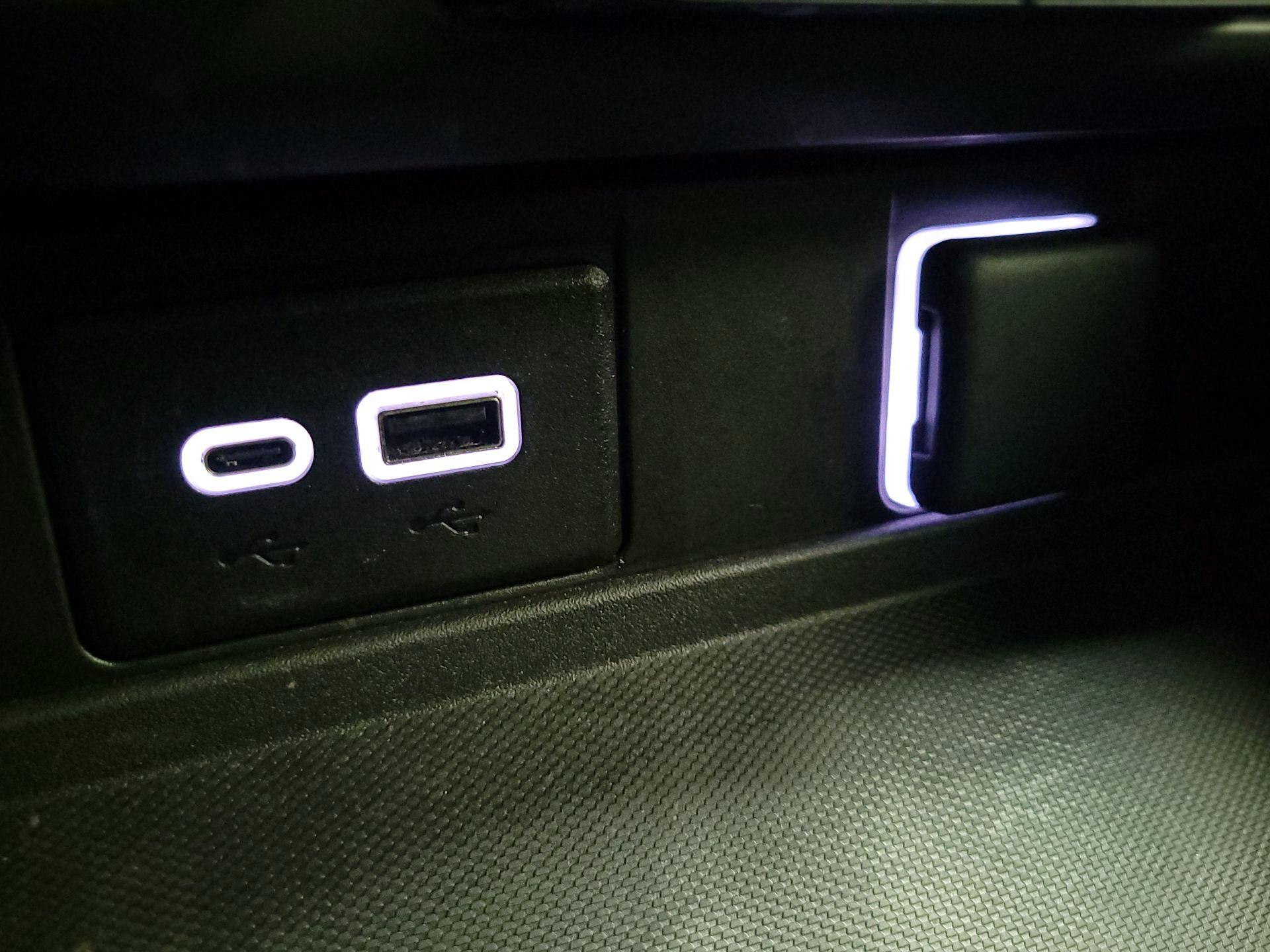Thumbnail: 2023 Chevrolet Tahoe - 19