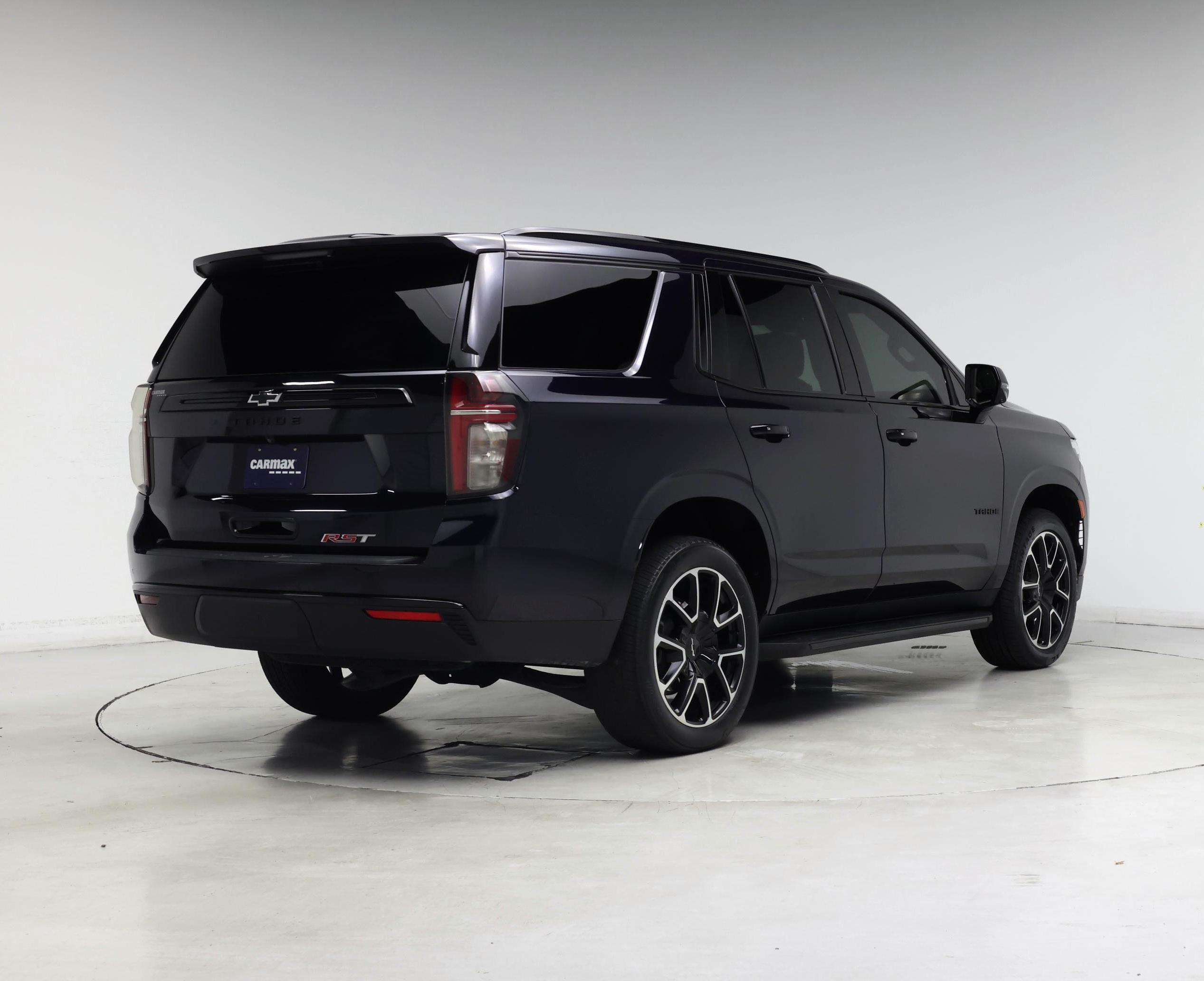 Thumbnail: 2023 Chevrolet Tahoe - 8