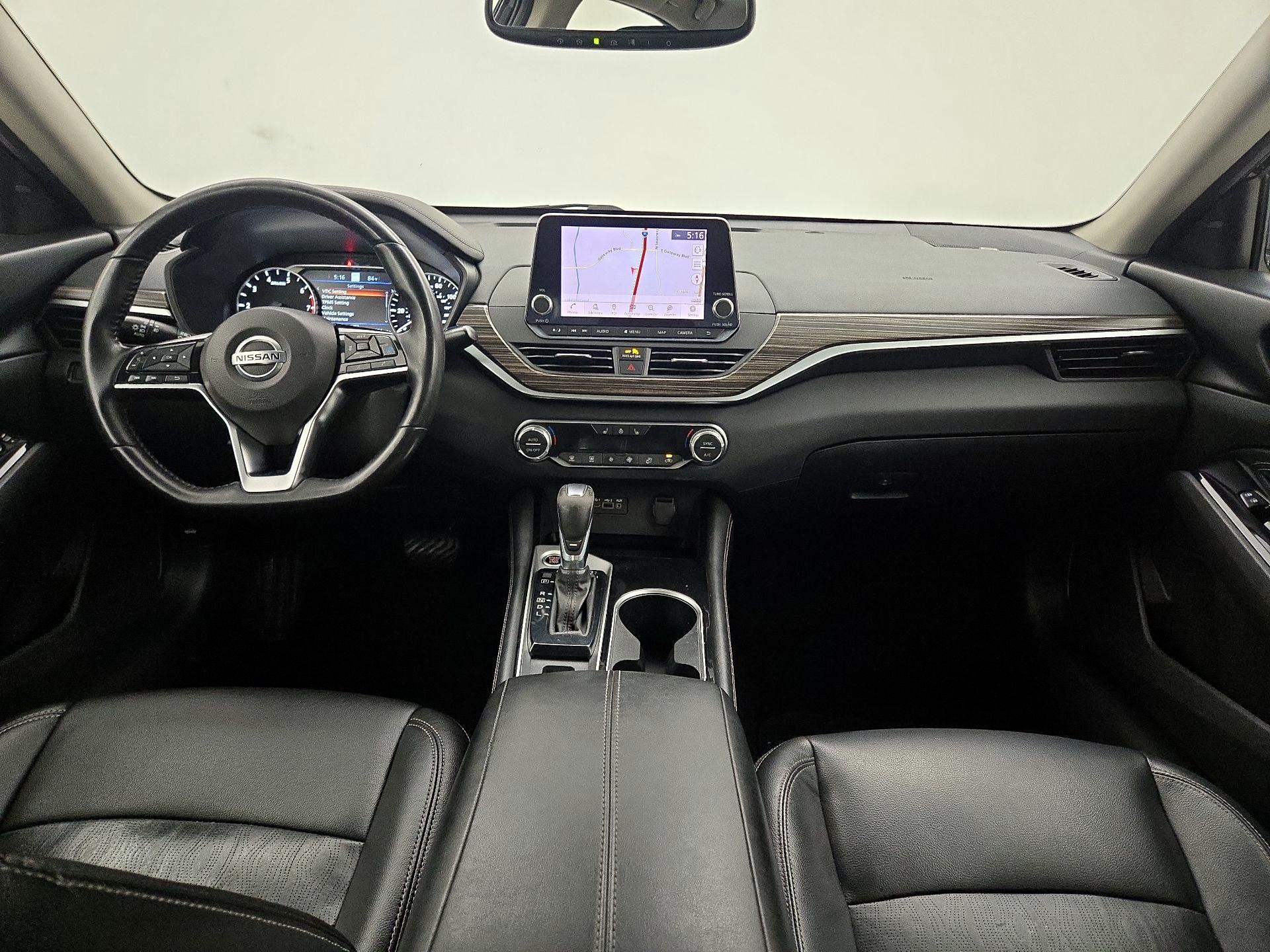 Thumbnail: 2020 Nissan Altima - 9
