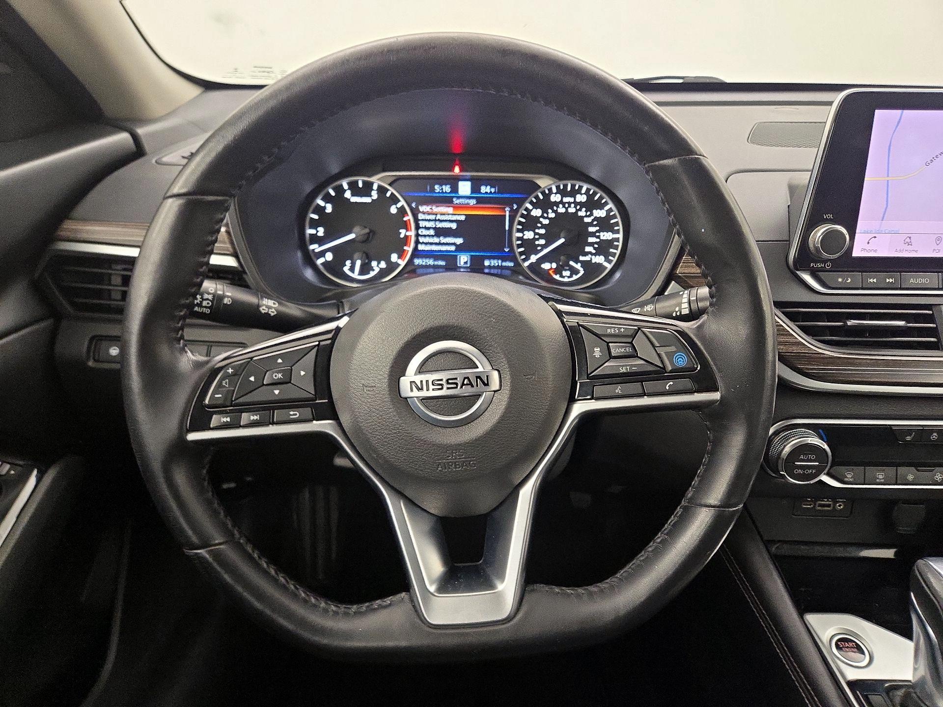 Thumbnail: 2020 Nissan Altima - 10