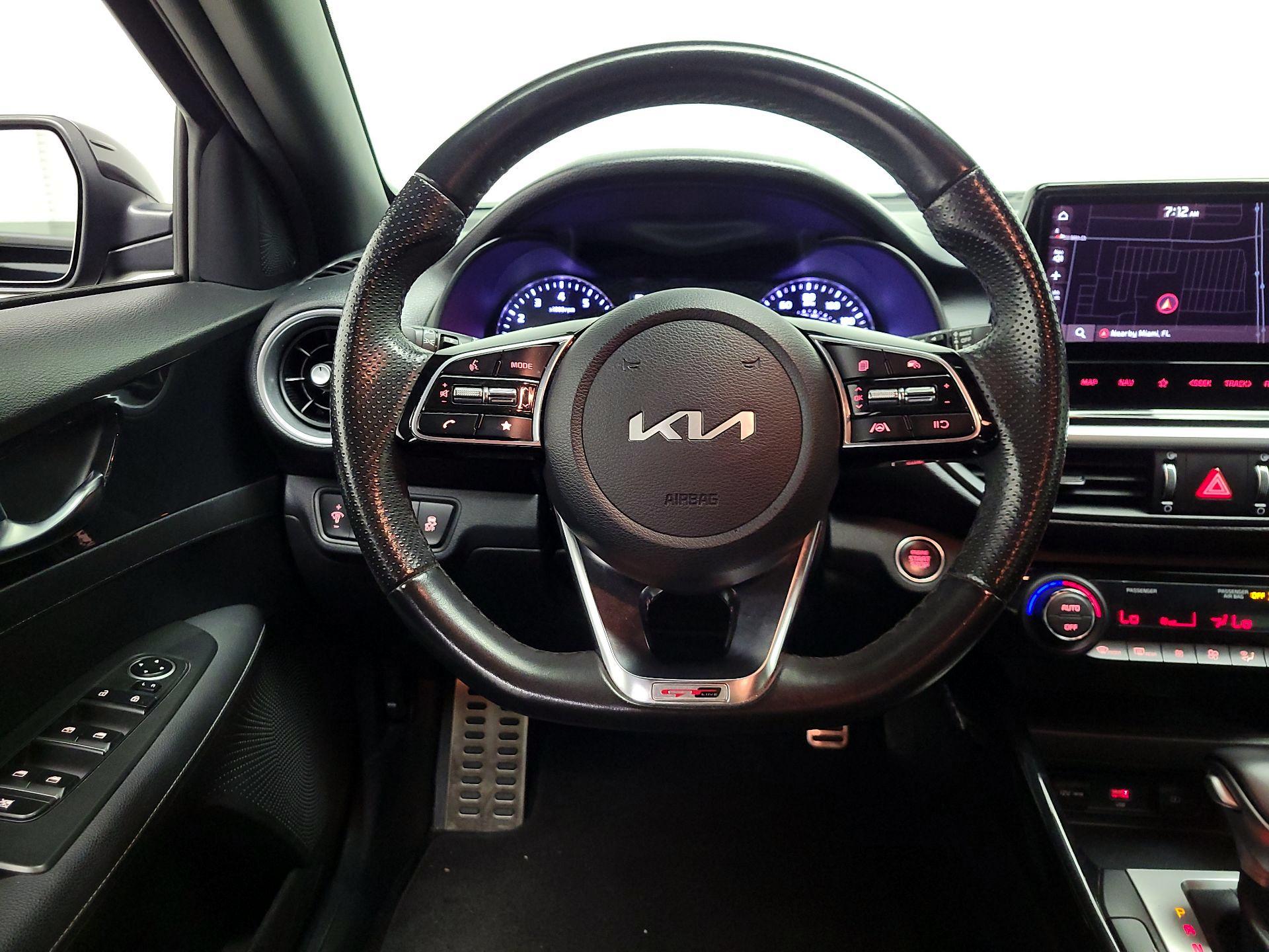 Thumbnail: 2023 Kia Forte - 10