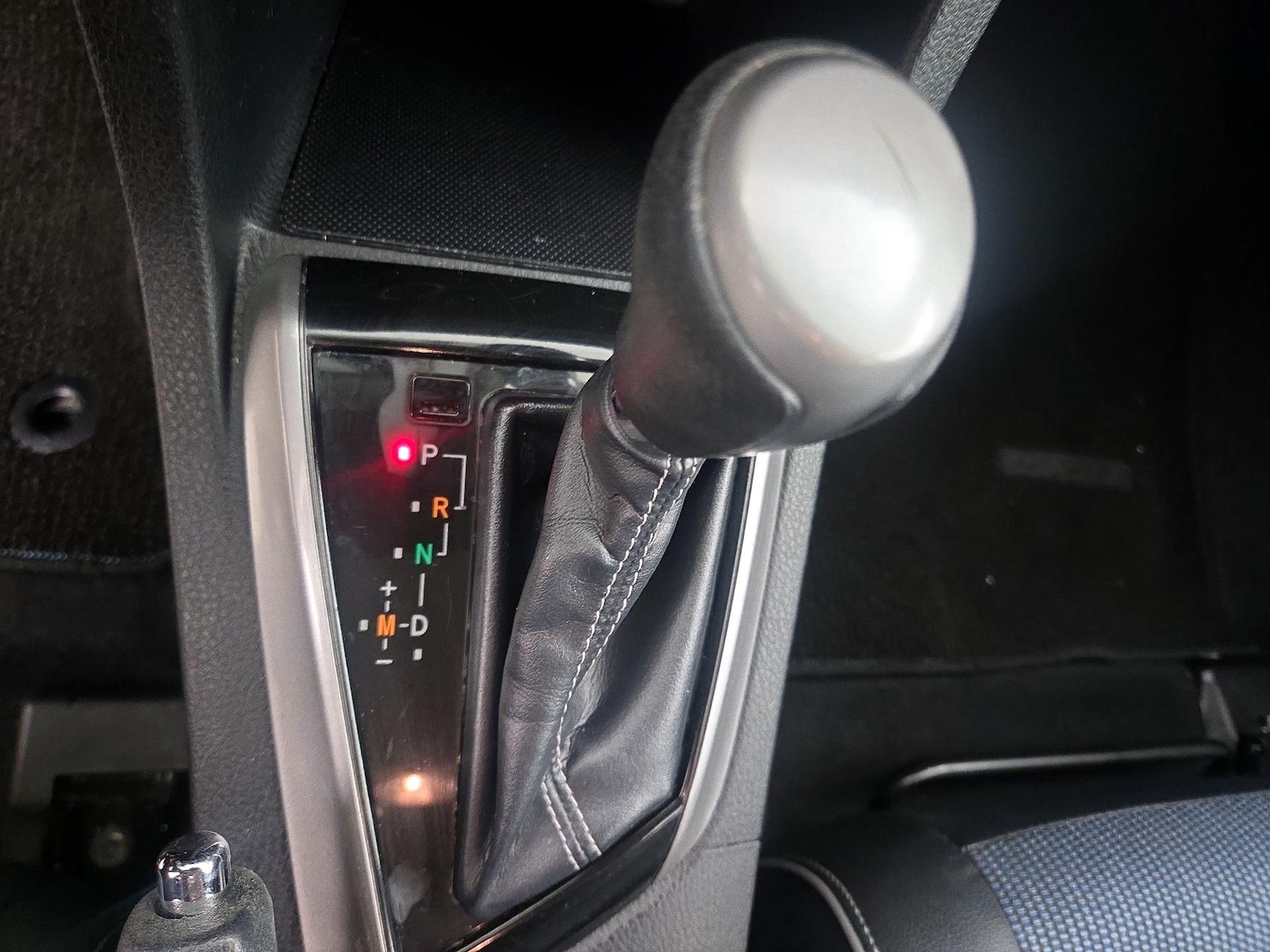 2014 Toyota Corolla S - Photo 18