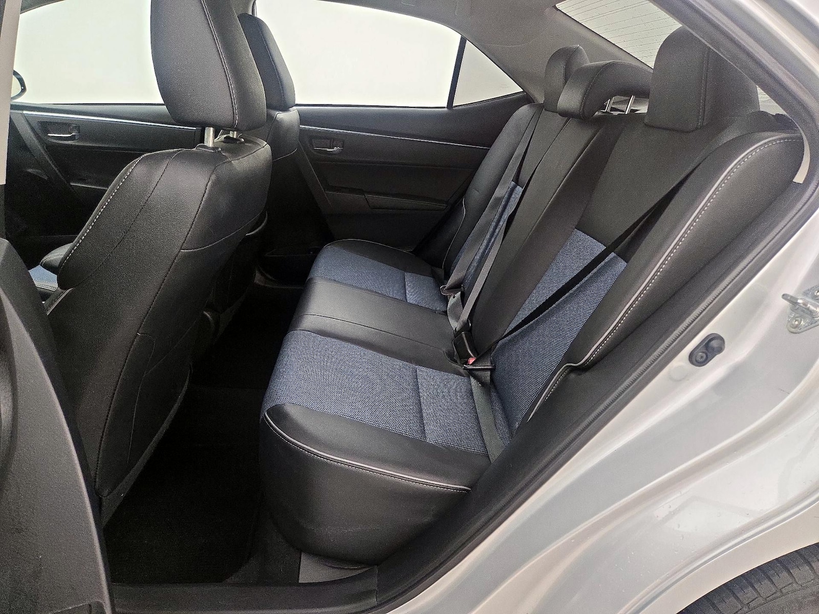 2014 Toyota Corolla S - Photo 20