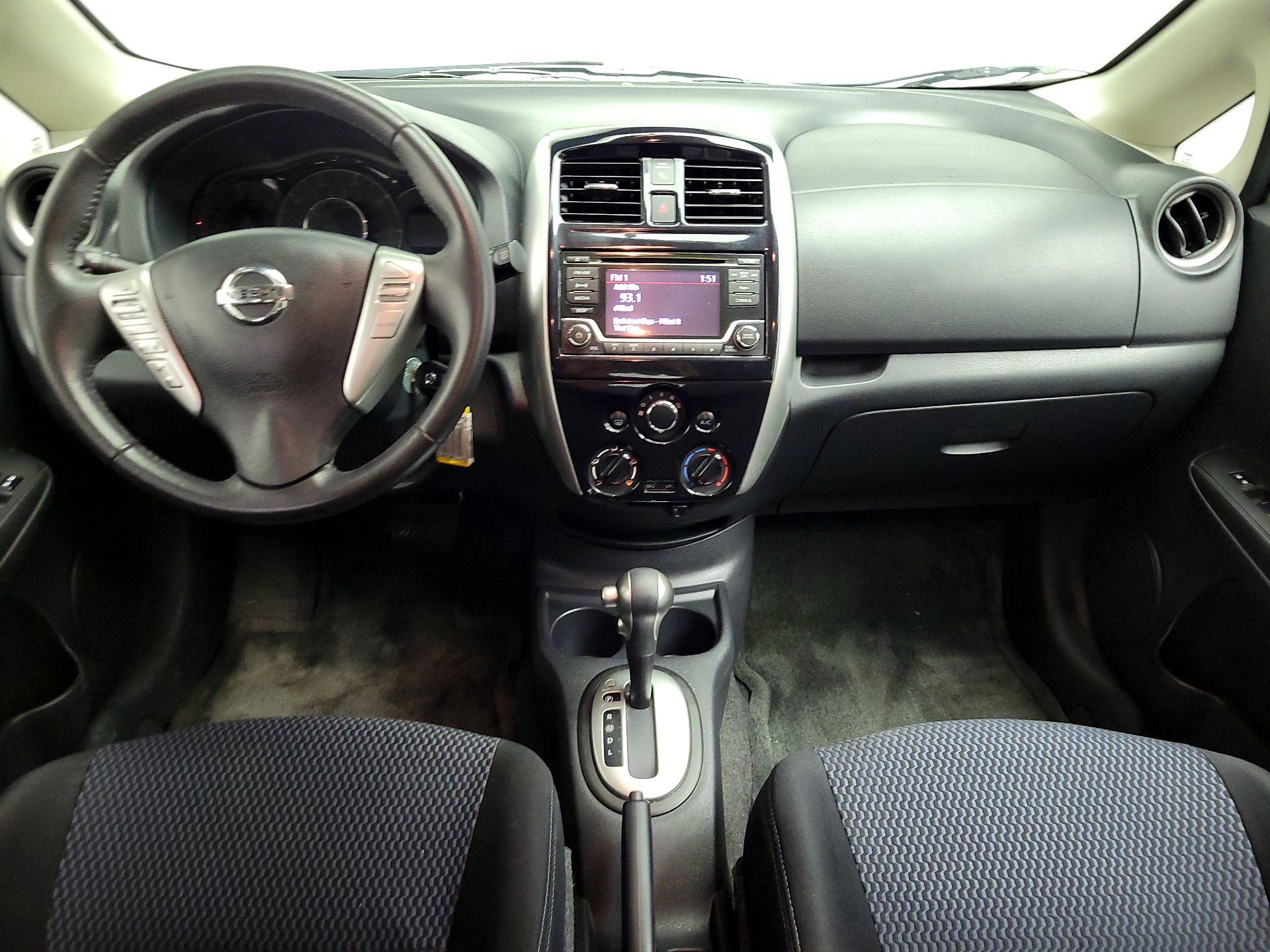 Thumbnail: 2016 Nissan Versa Note - 9