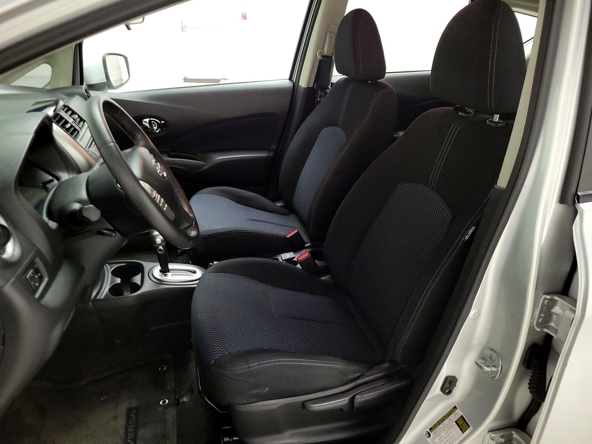 Thumbnail: 2016 Nissan Versa Note - 11