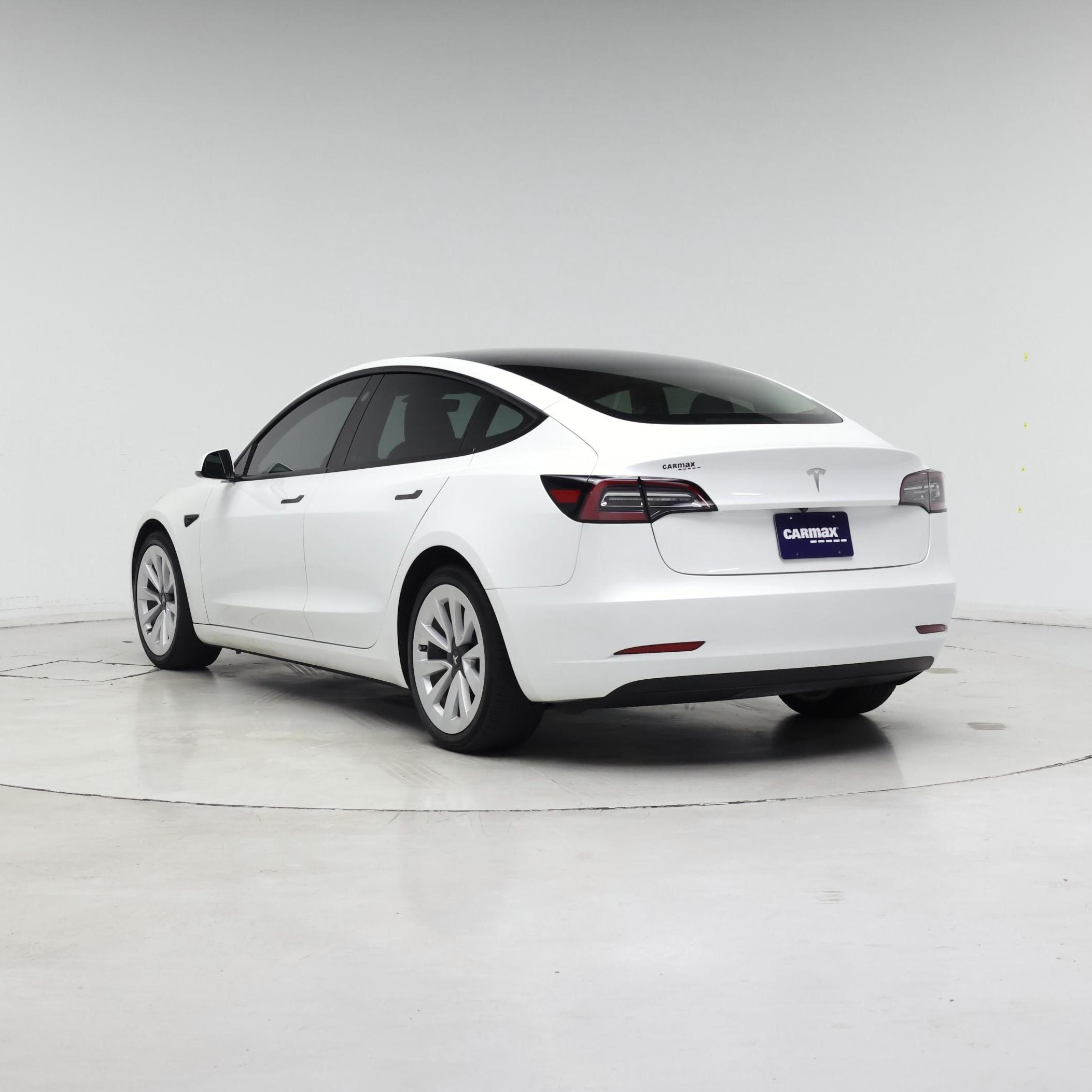 Thumbnail: 2023 Tesla Model 3 - 2