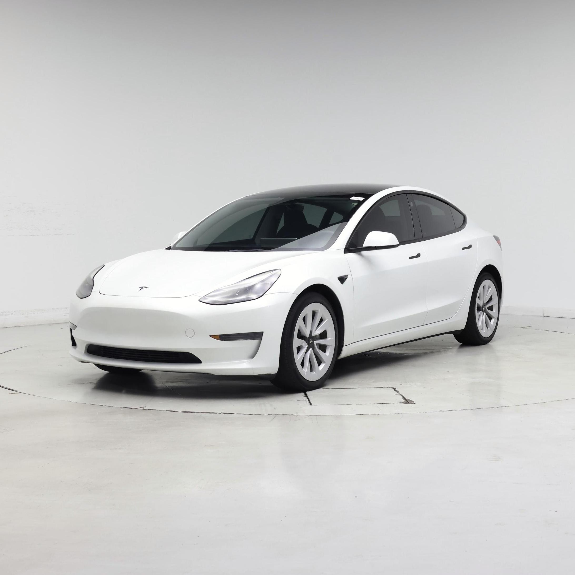 Thumbnail: 2023 Tesla Model 3 - 4