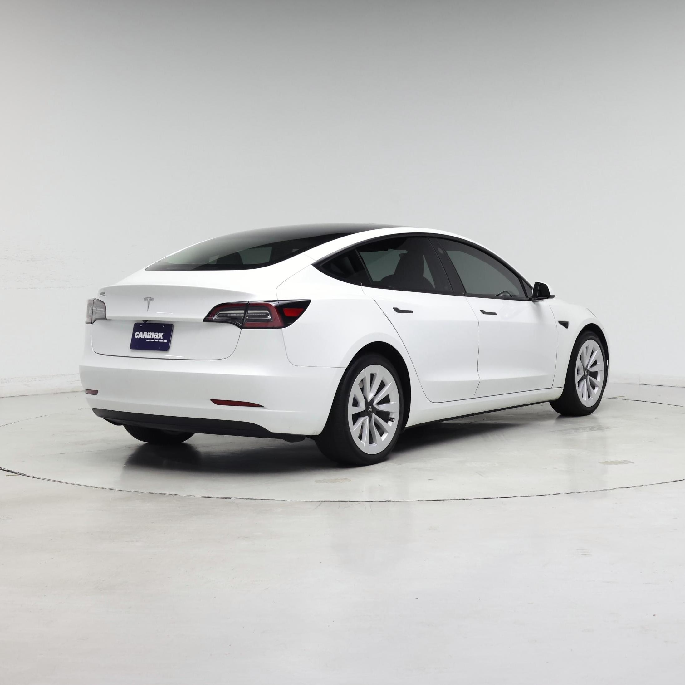Thumbnail: 2023 Tesla Model 3 - 8