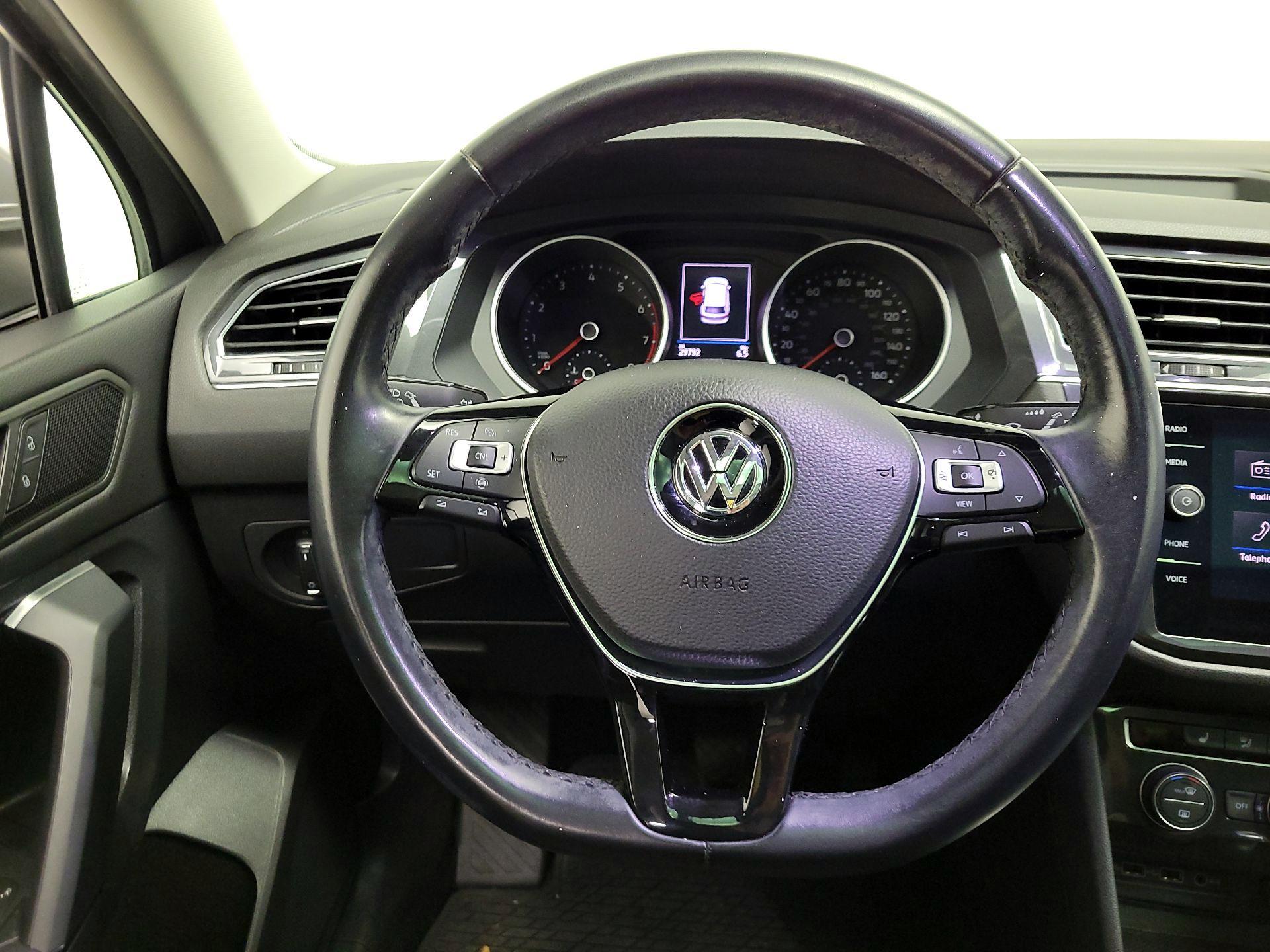 Thumbnail: 2019 Volkswagen Tiguan - 10