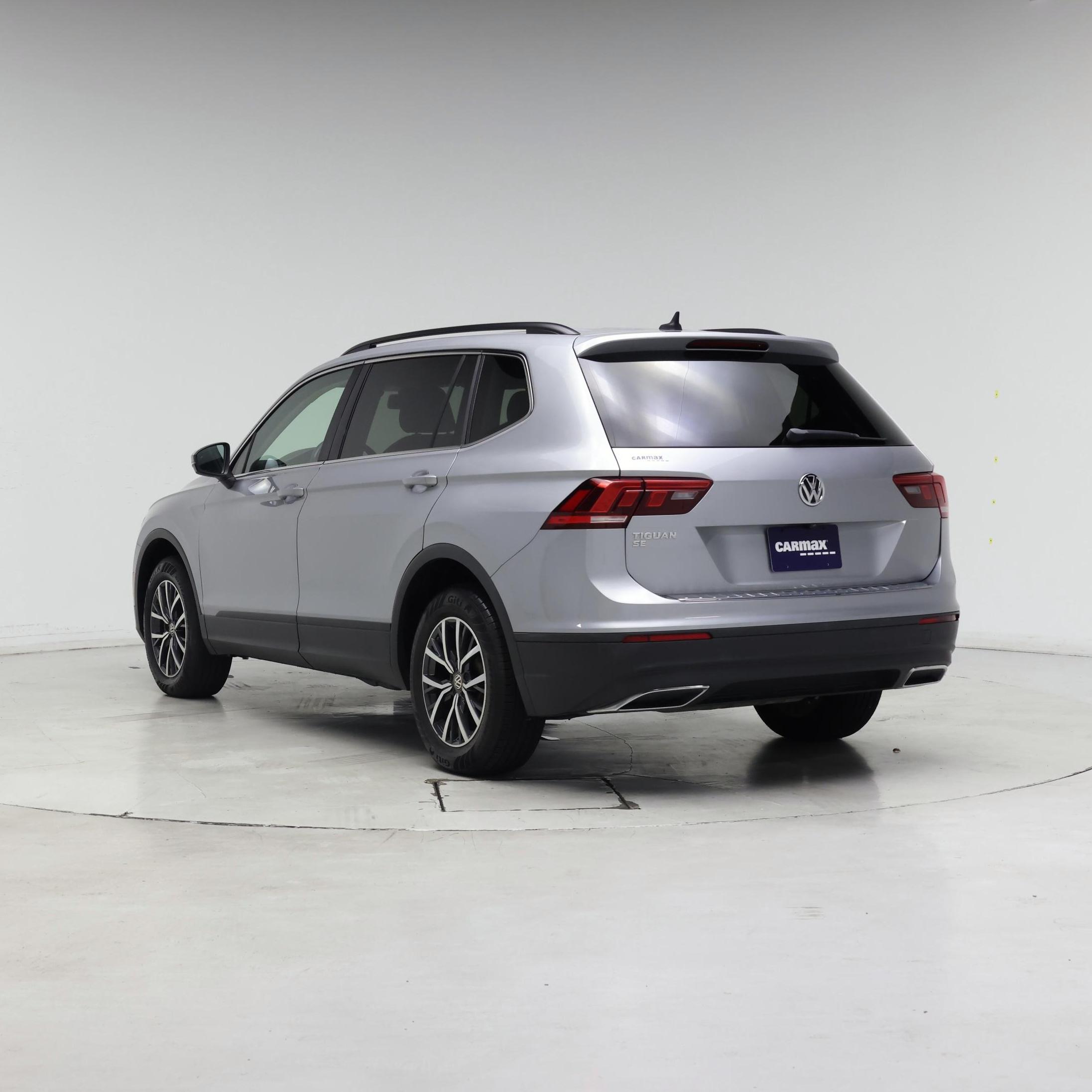Thumbnail: 2019 Volkswagen Tiguan - 2