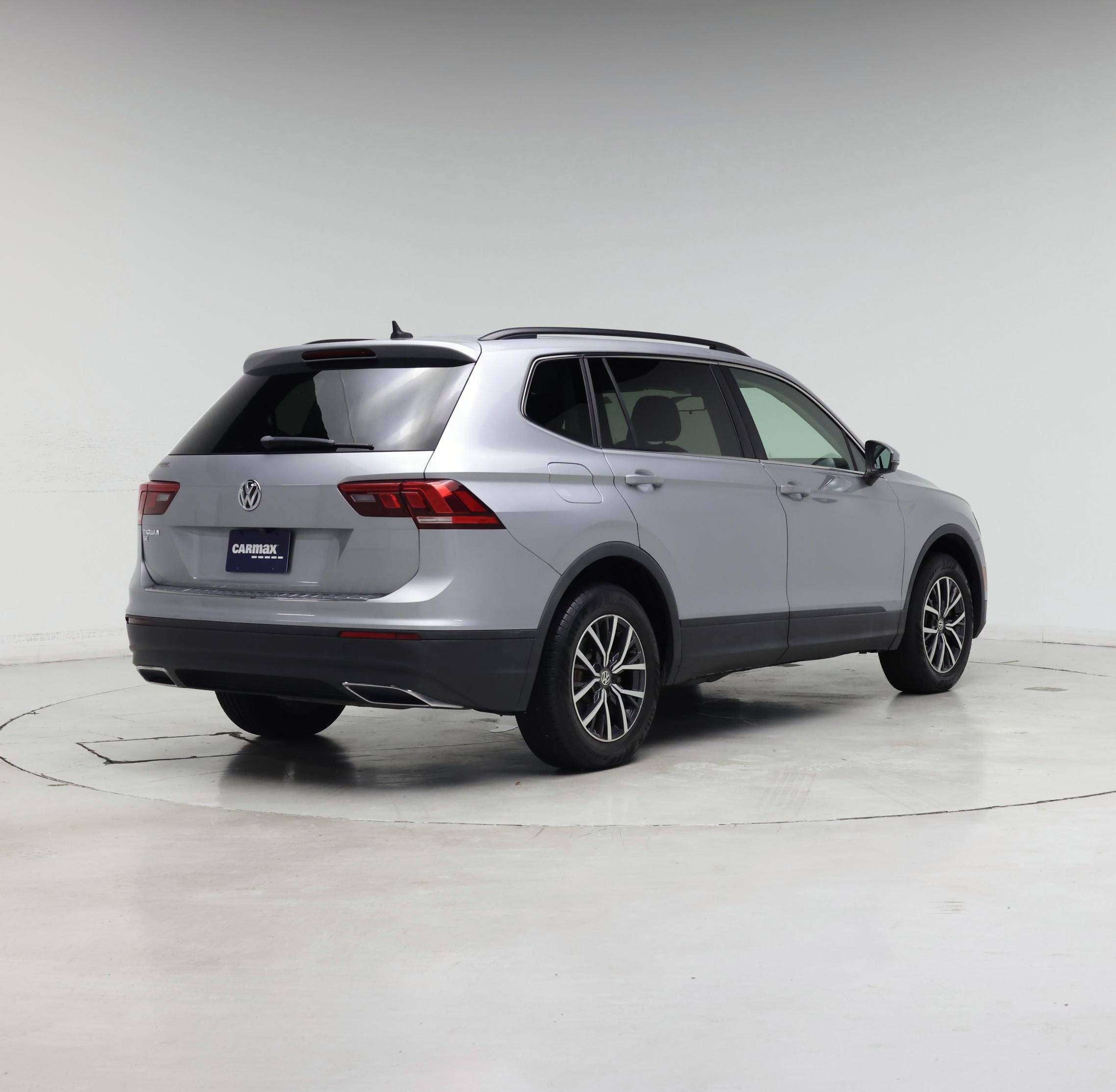 Thumbnail: 2019 Volkswagen Tiguan - 8