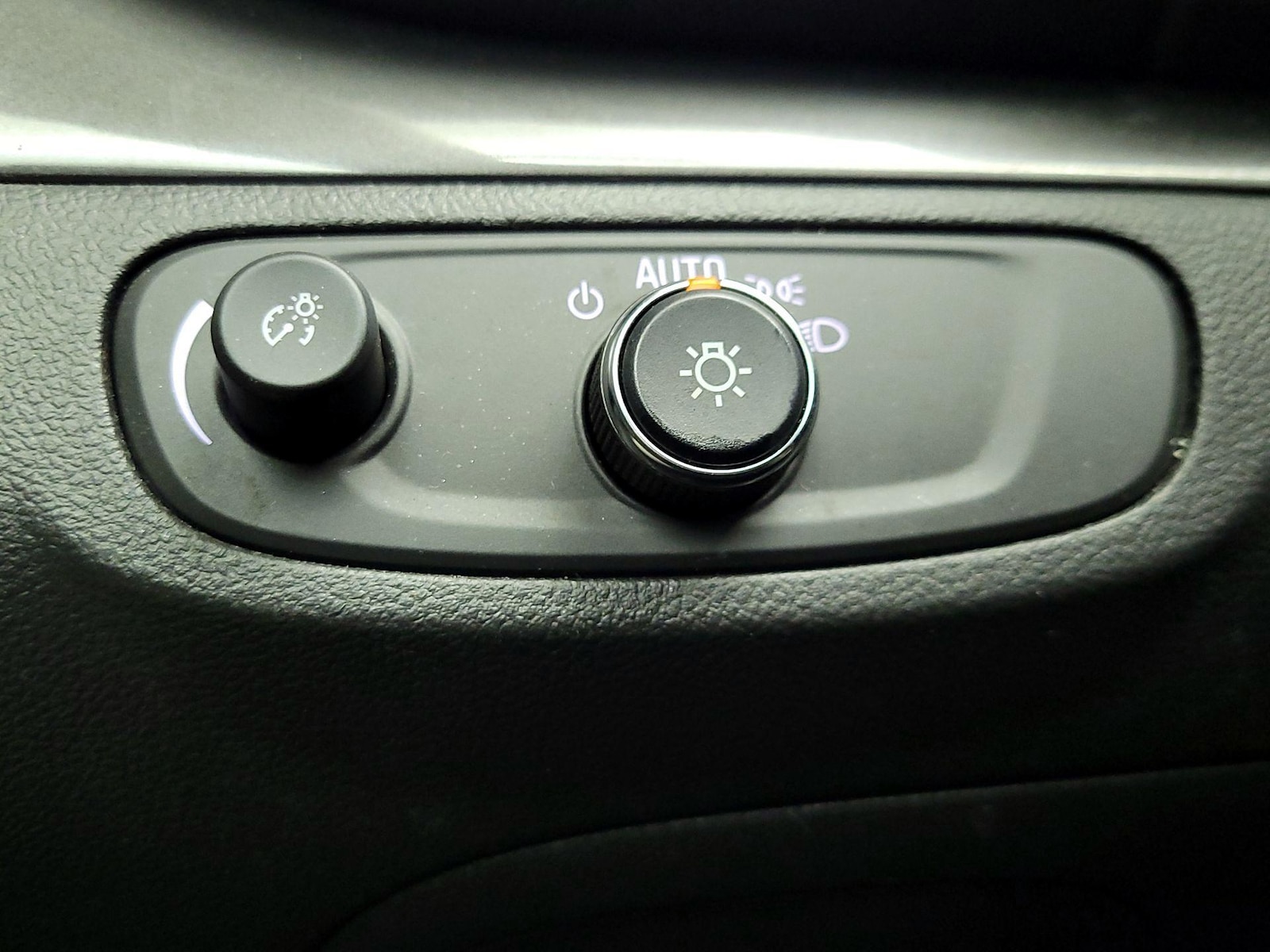 2018 Buick Encore Preferred - Photo 14