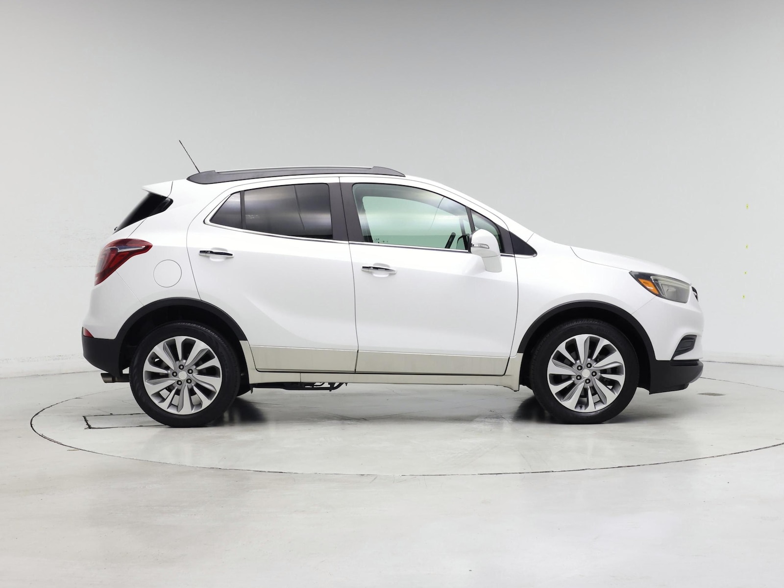2018 Buick Encore Preferred - Photo 8