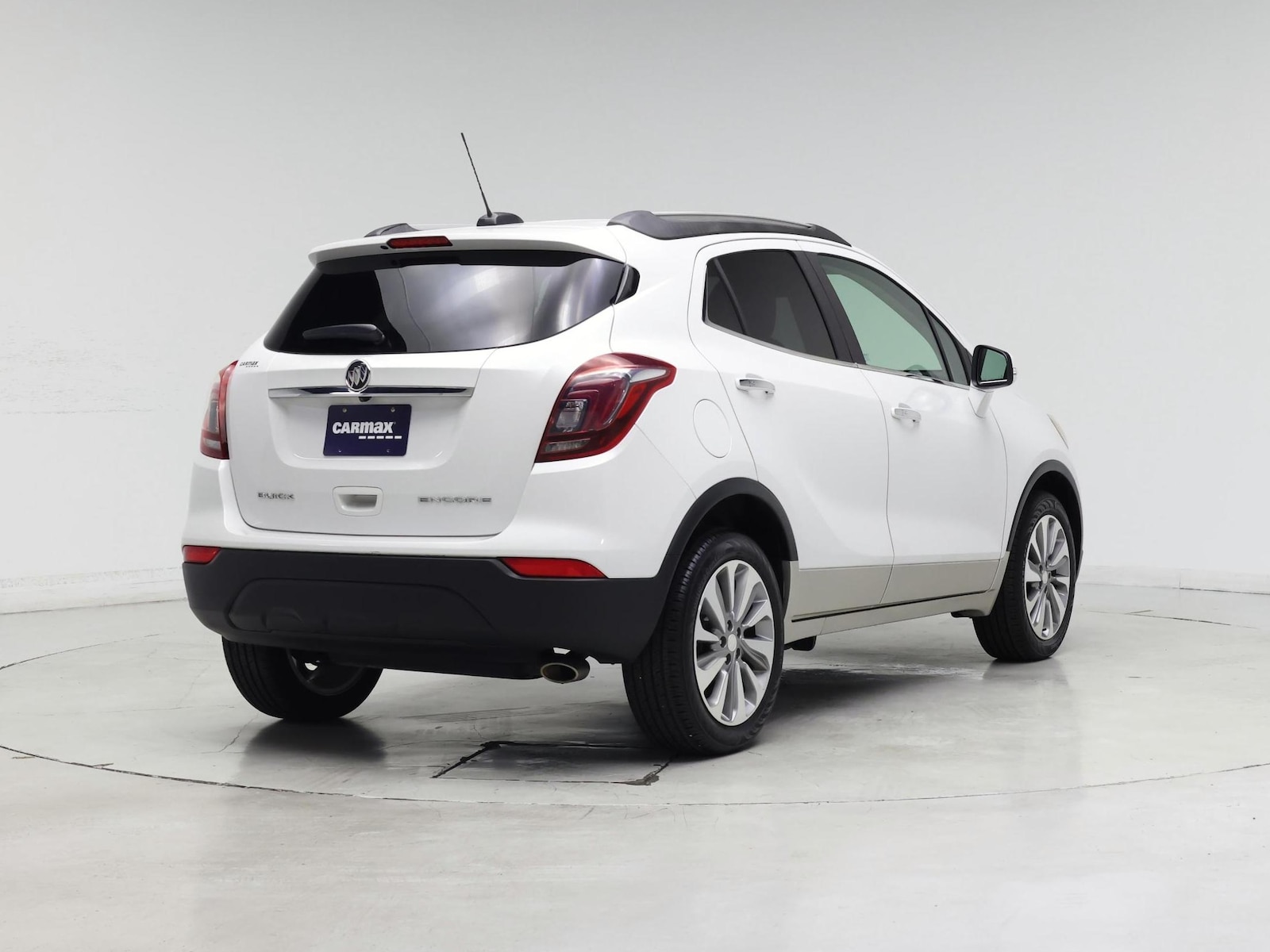 2018 Buick Encore Preferred - Photo 9