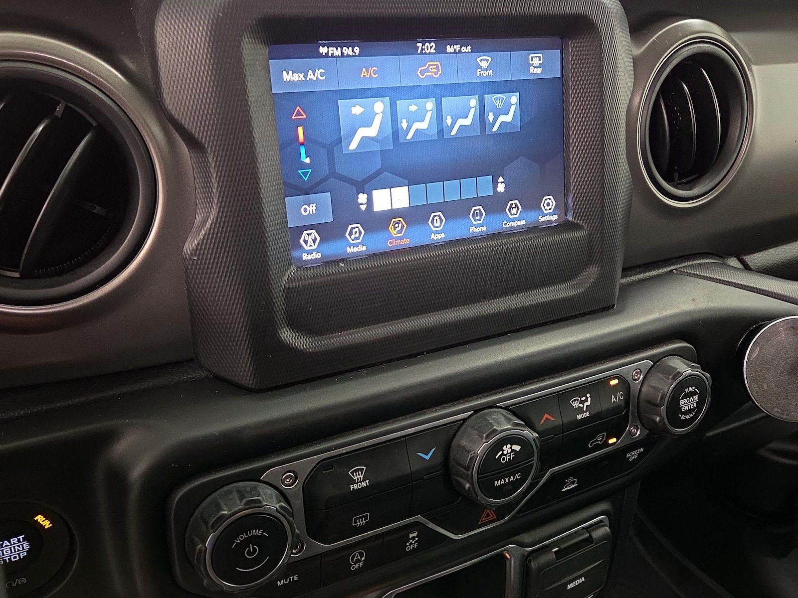 2022 Jeep Wrangler Willys Sport - Photo 17