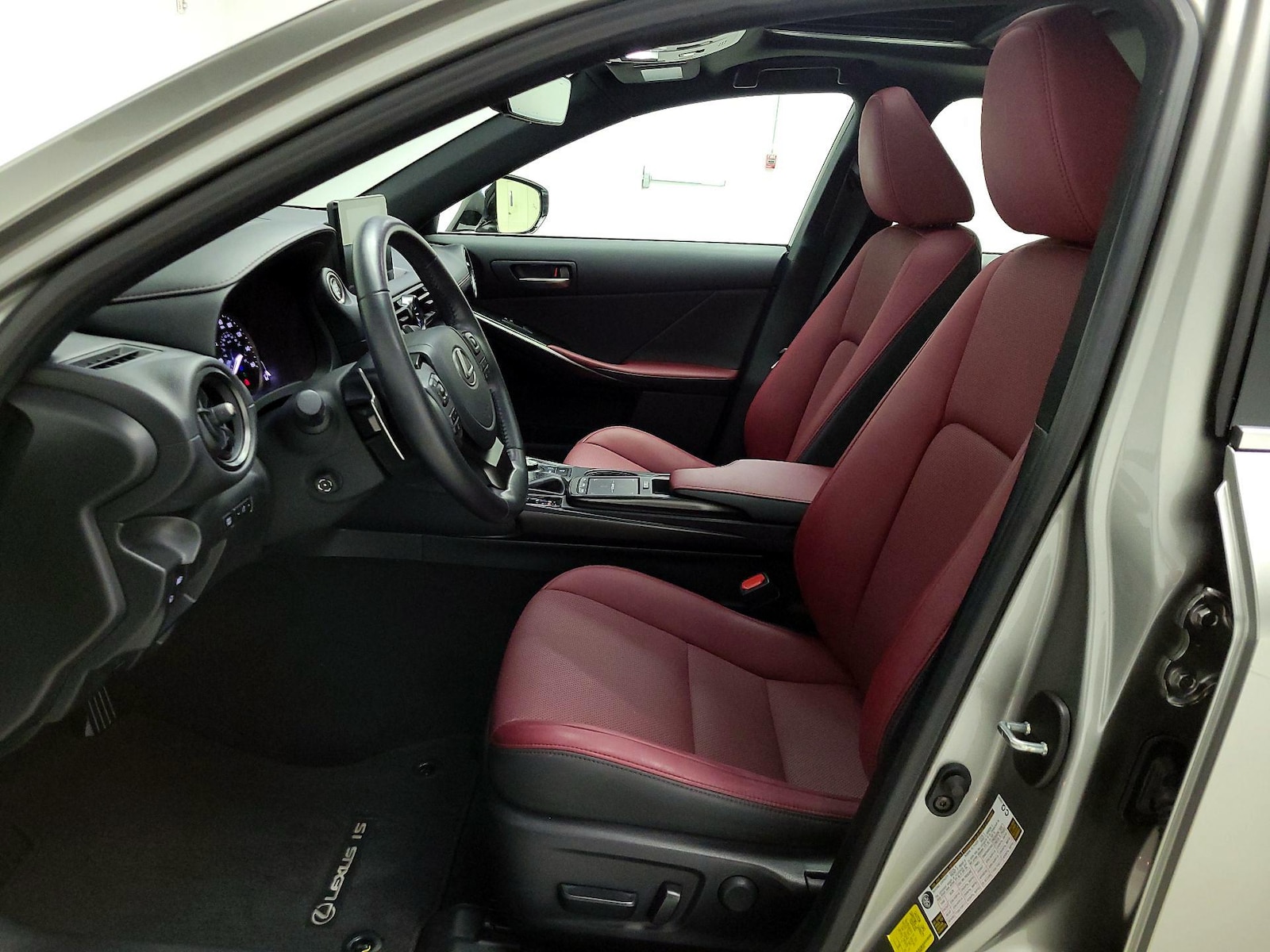 2023 Lexus IS 300 - Photo 12