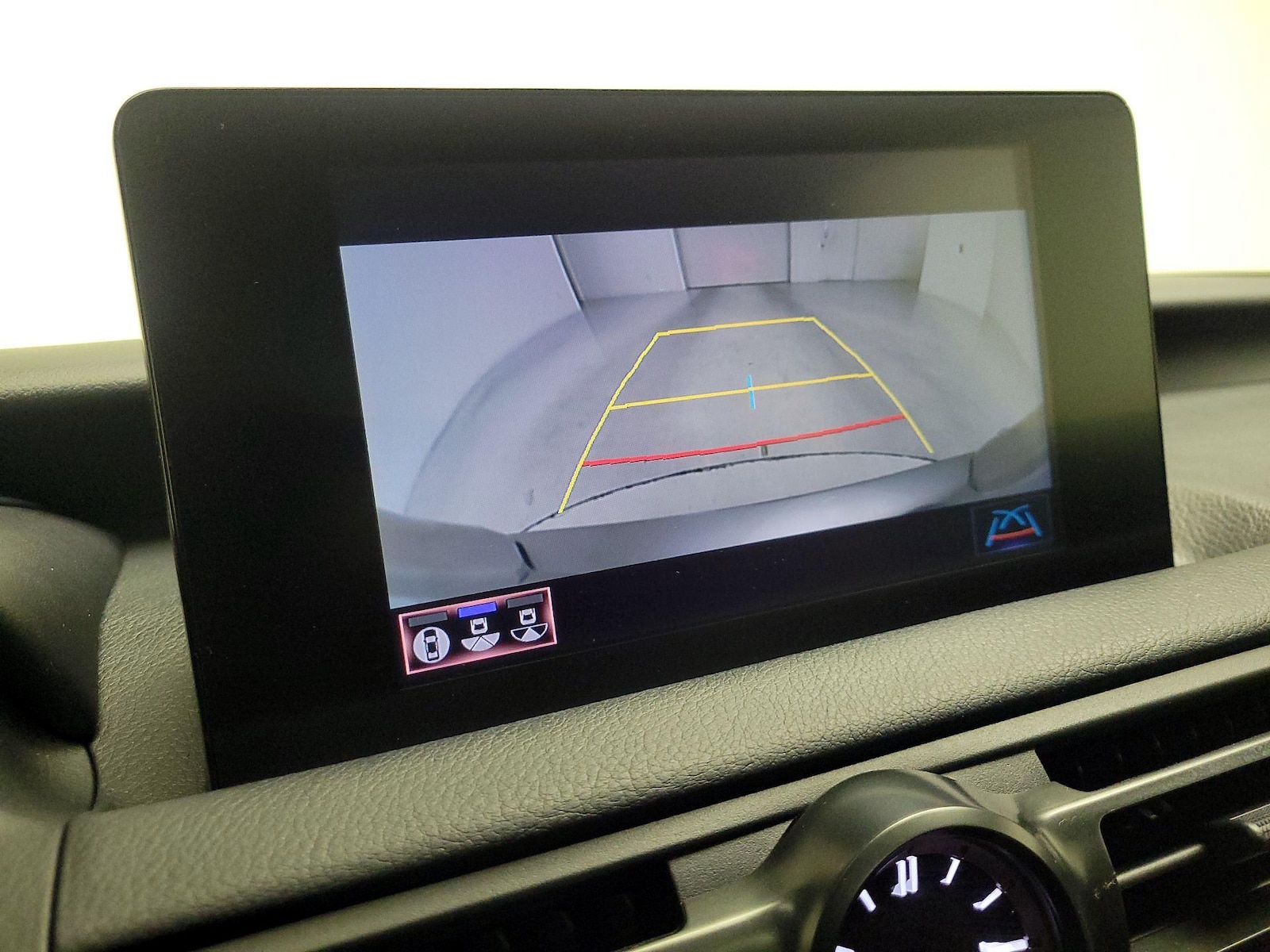 2023 Lexus IS 300 - Photo 15