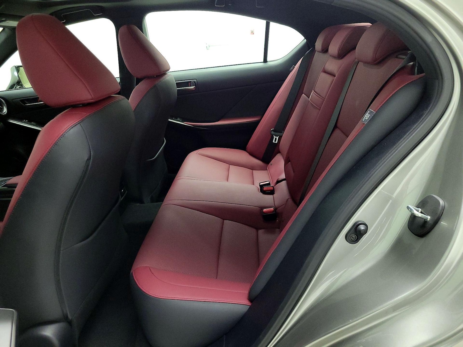 2023 Lexus IS 300 - Photo 21