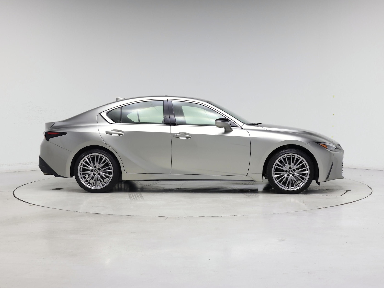 2023 Lexus IS 300 - Photo 8