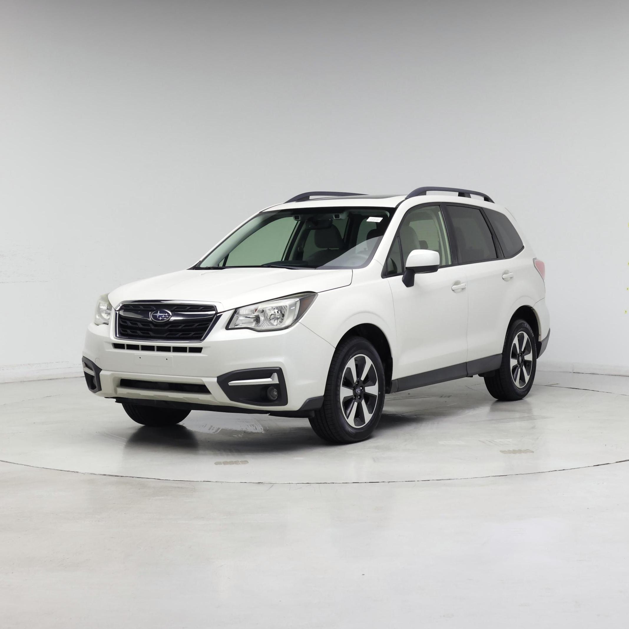 Thumbnail: 2017 Subaru Forester - 4