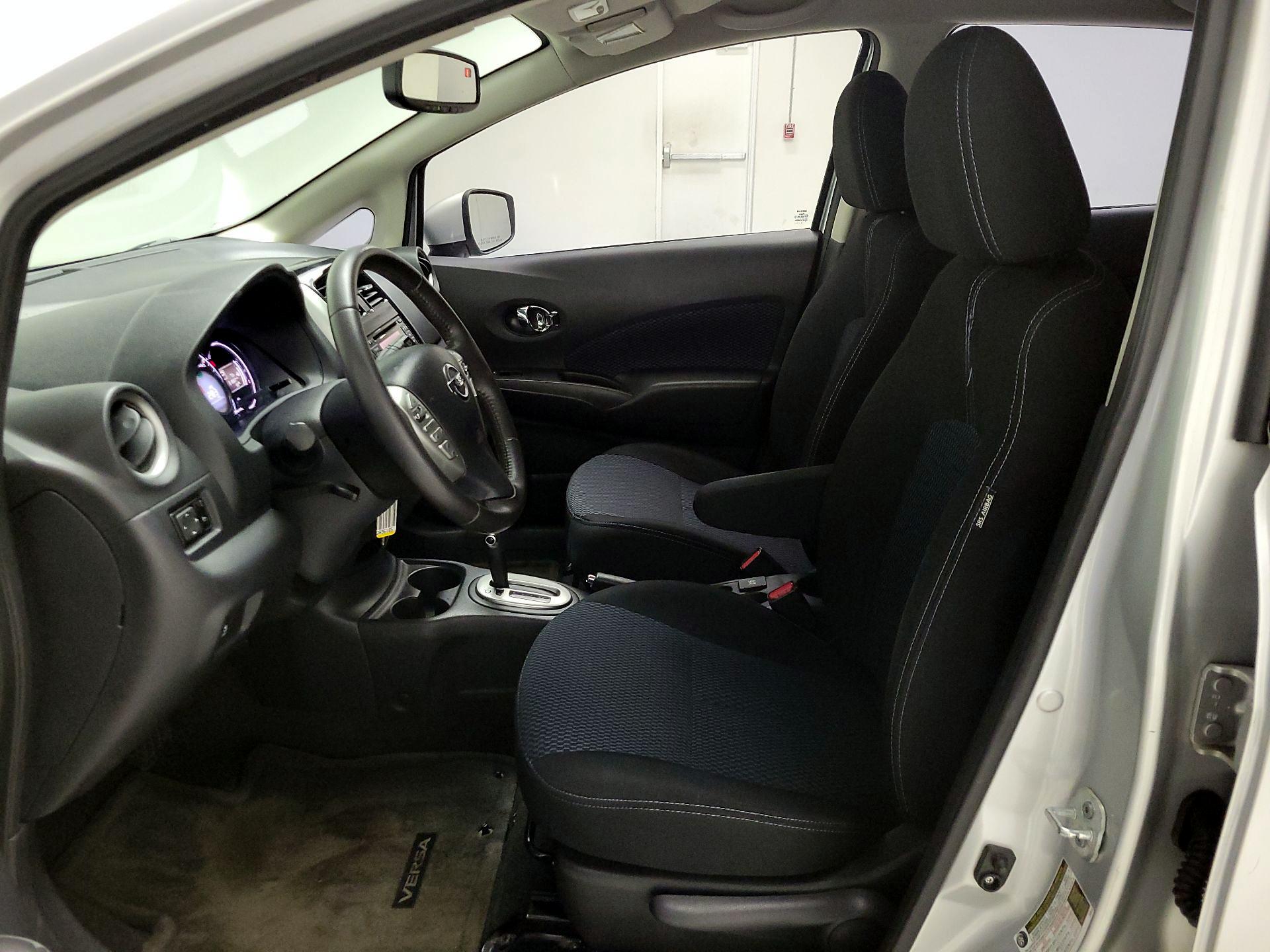 Thumbnail: 2015 Nissan Versa Note - 11