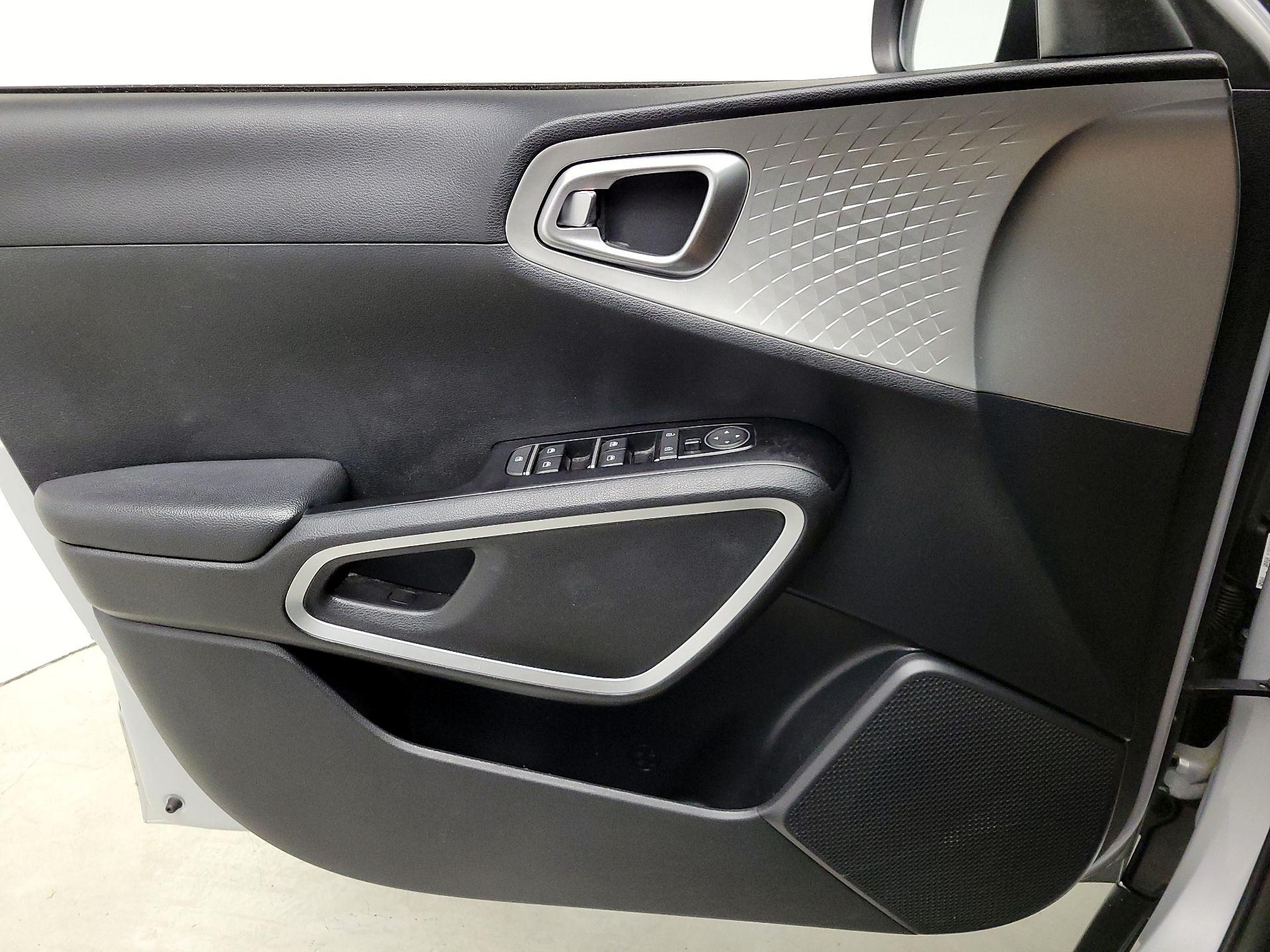 Thumbnail: 2021 Kia Soul - 12