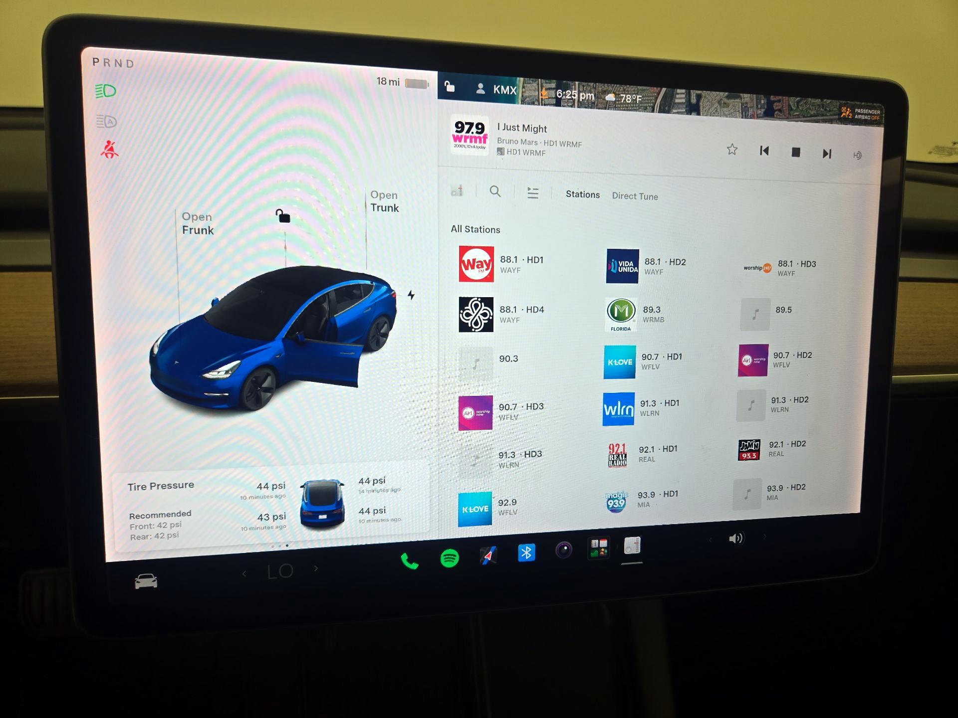 Thumbnail: 2021 Tesla Model 3 - 15