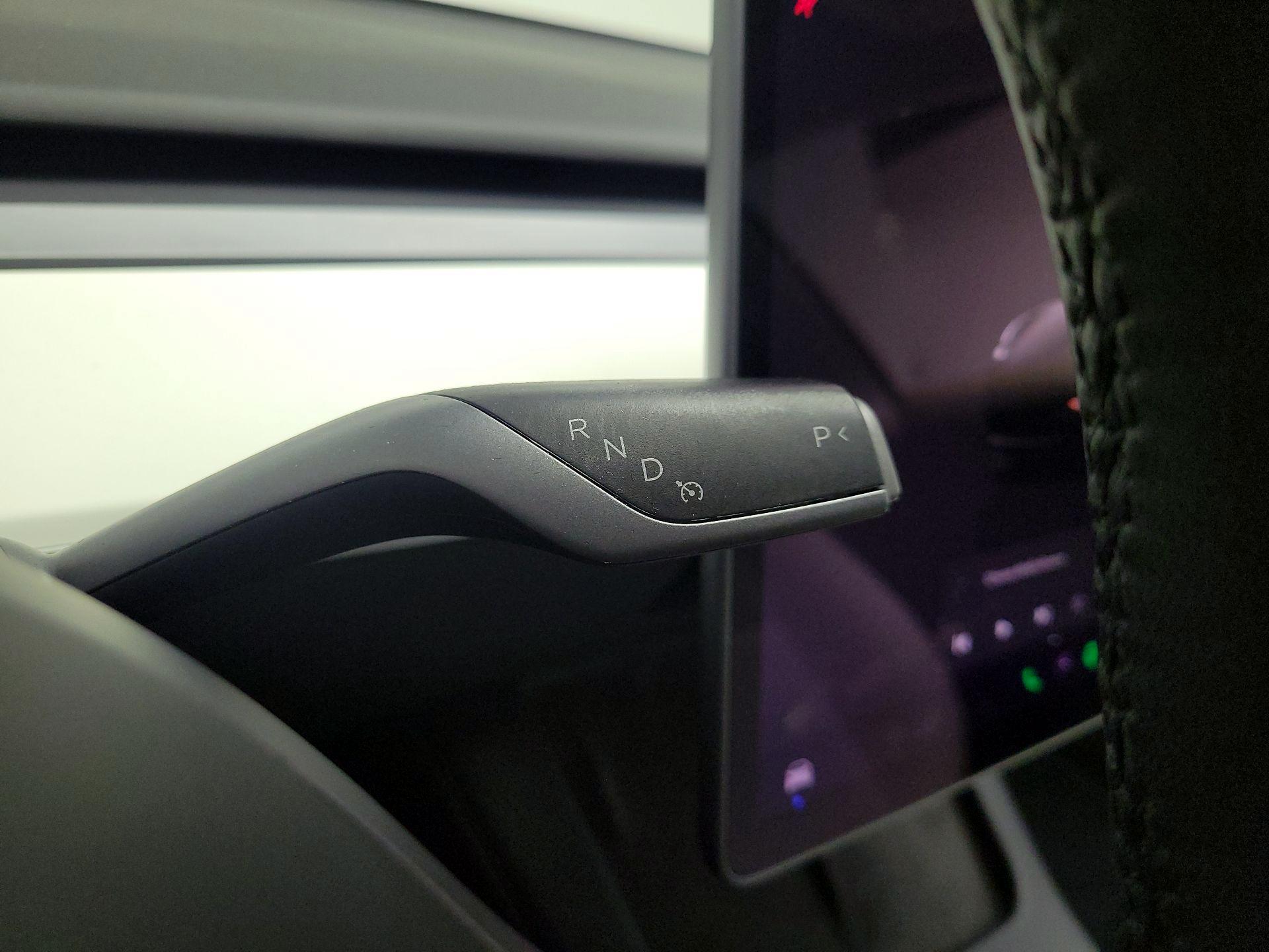 Thumbnail: 2022 Tesla Model 3 - 17