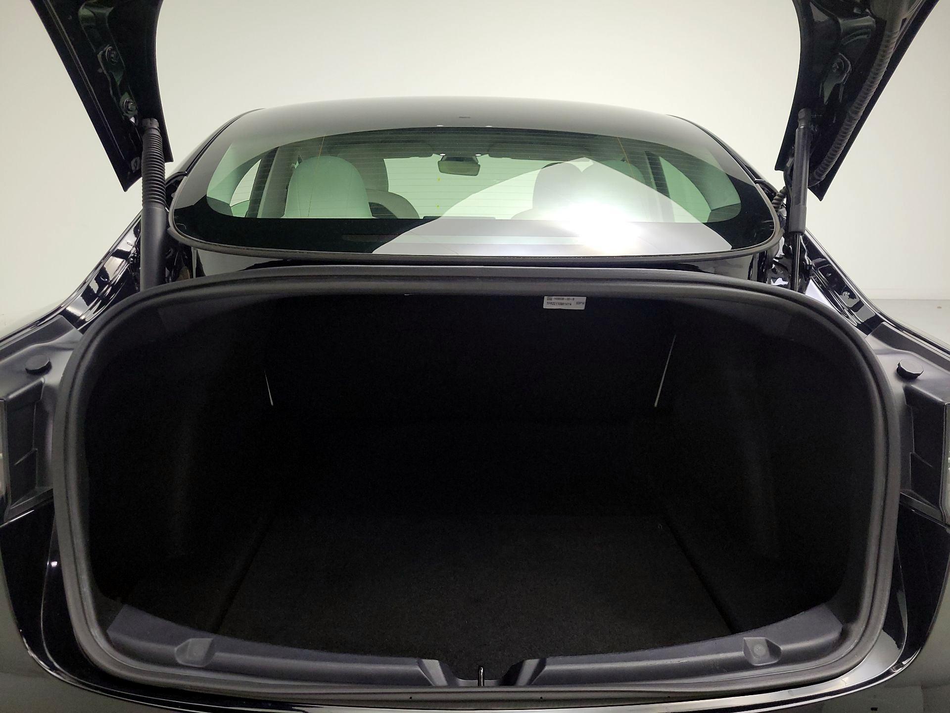 Thumbnail: 2022 Tesla Model 3 - 20