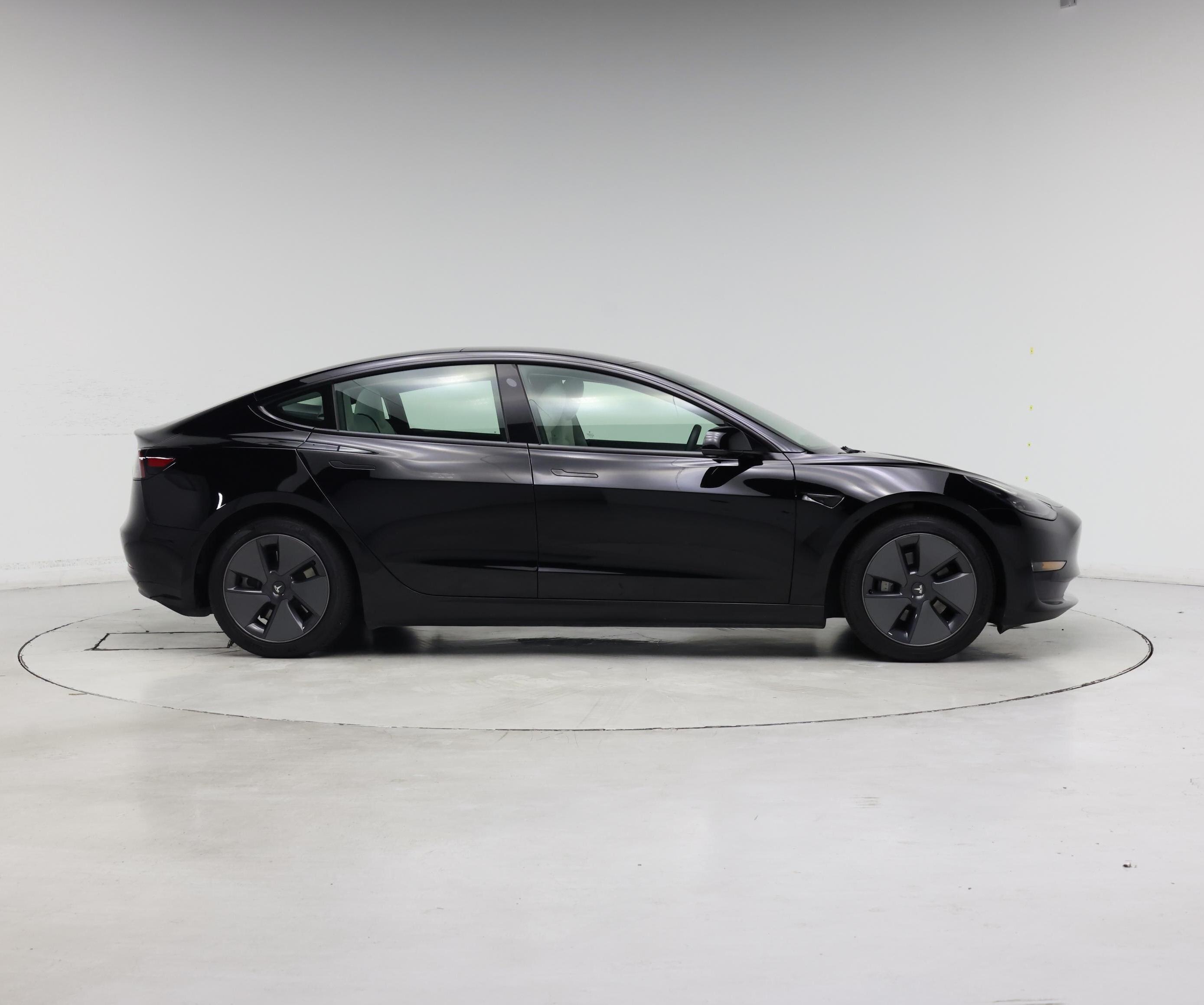 Thumbnail: 2022 Tesla Model 3 - 7