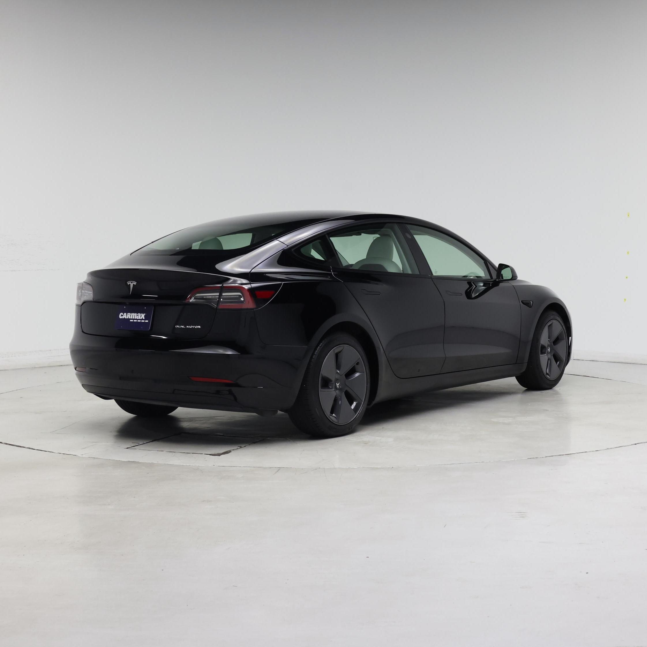 Thumbnail: 2022 Tesla Model 3 - 8