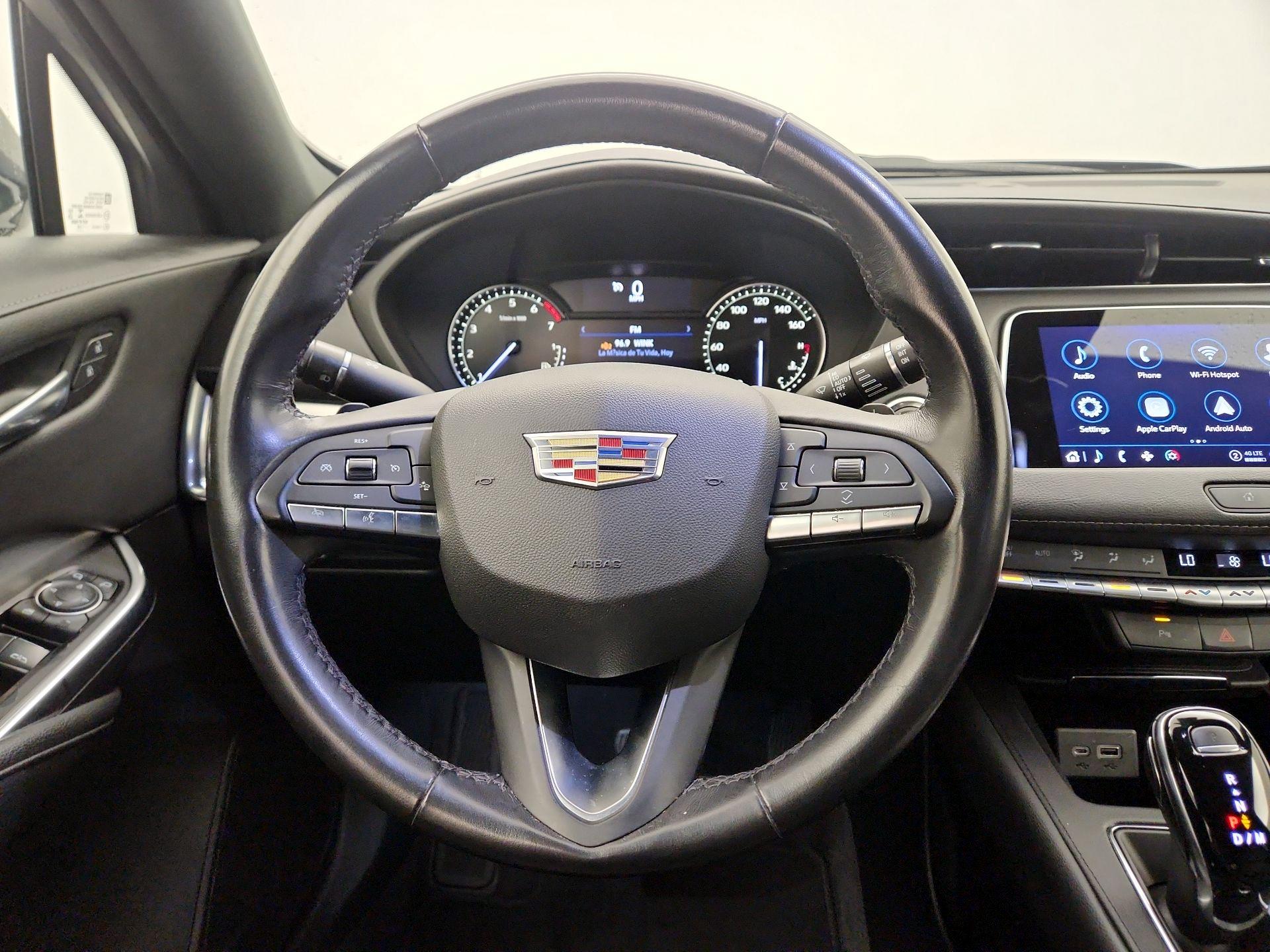 Thumbnail: 2021 Cadillac XT4 - 10