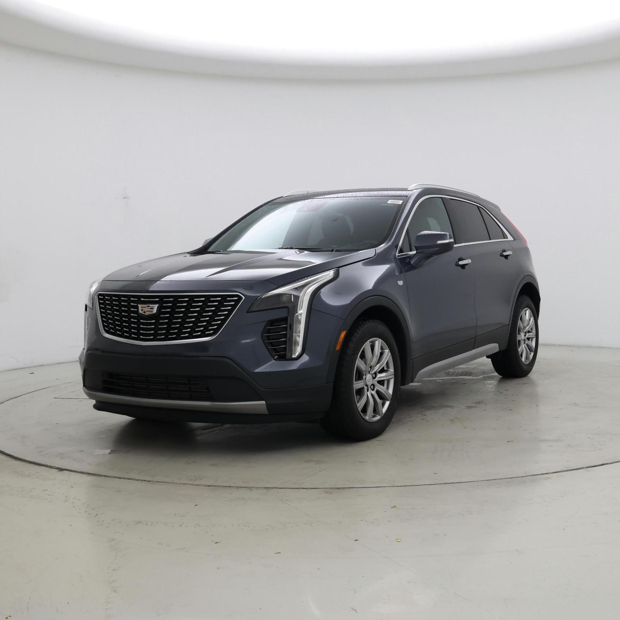 Thumbnail: 2021 Cadillac XT4 - 4