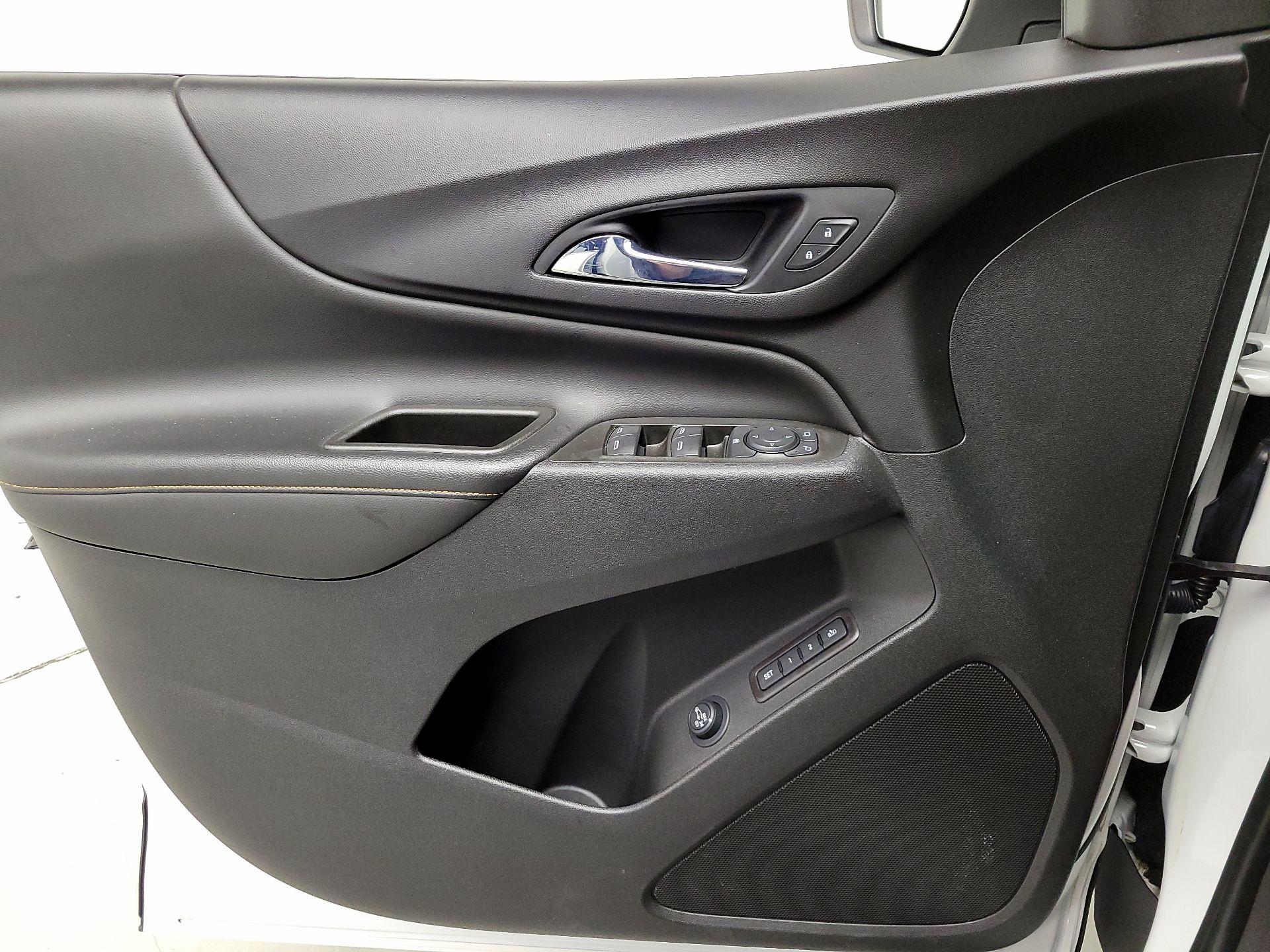 Thumbnail: 2021 Chevrolet Equinox - 12