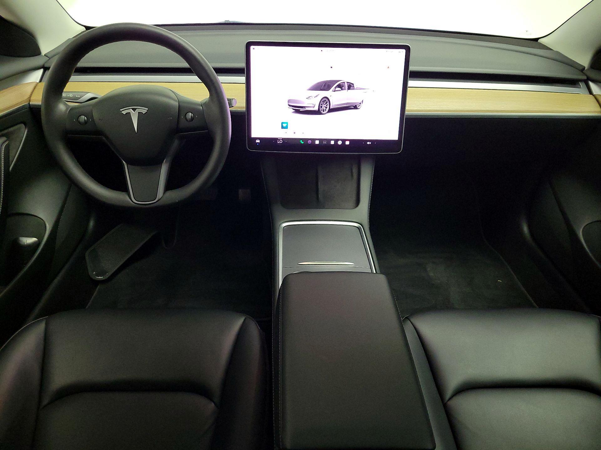 Thumbnail: 2023 Tesla Model 3 - 9