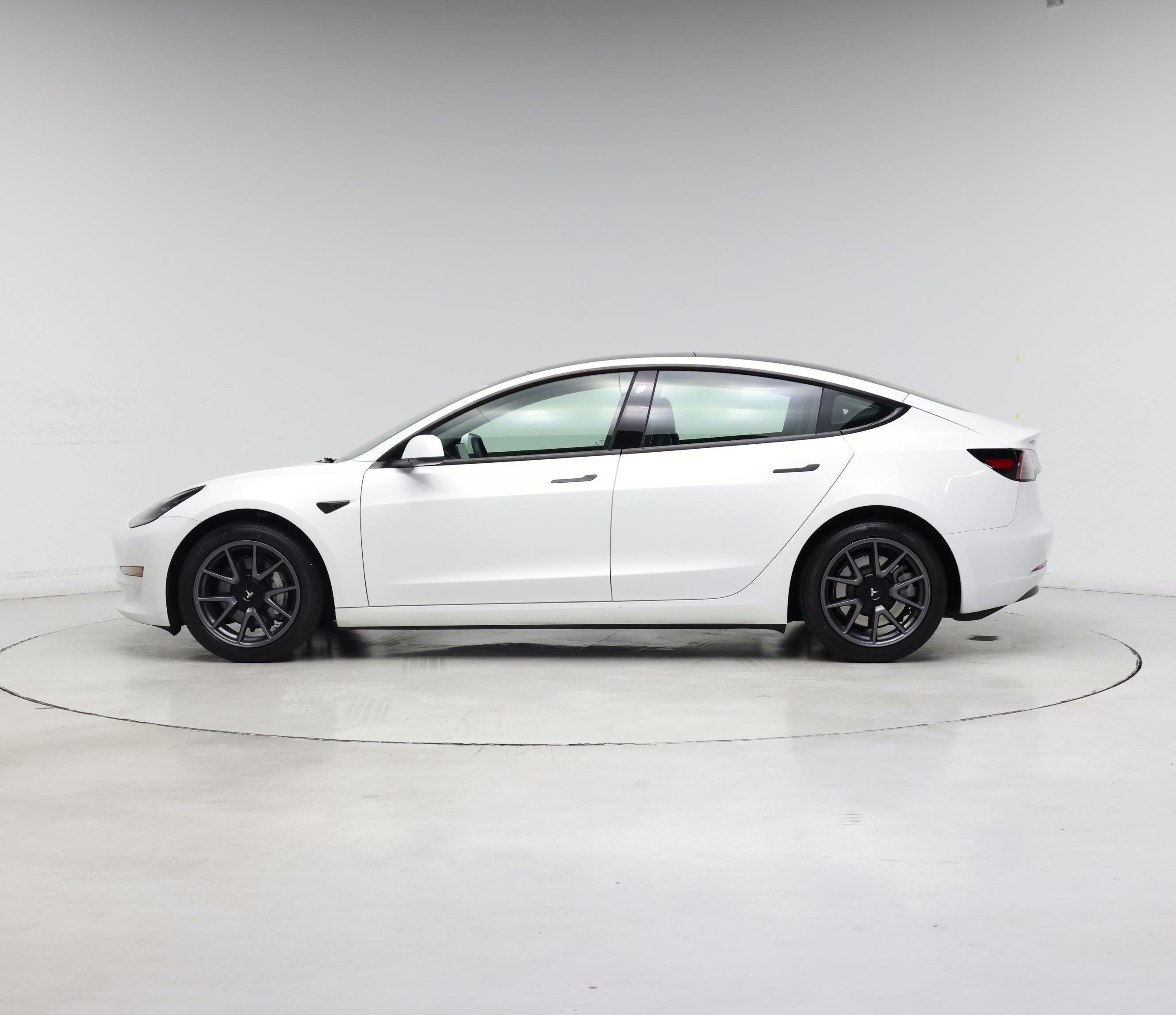 Thumbnail: 2023 Tesla Model 3 - 3