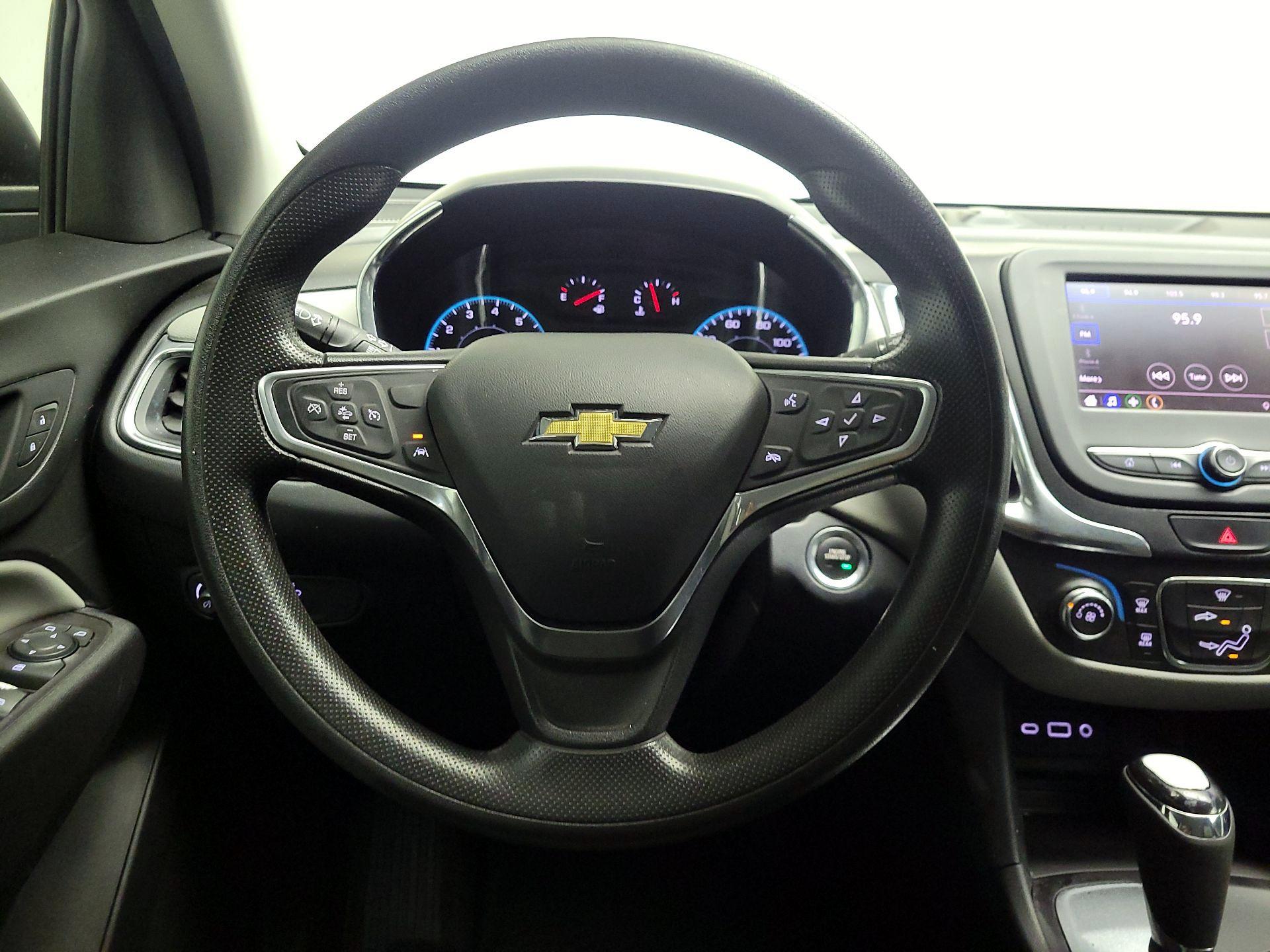 Thumbnail: 2020 Chevrolet Equinox - 10